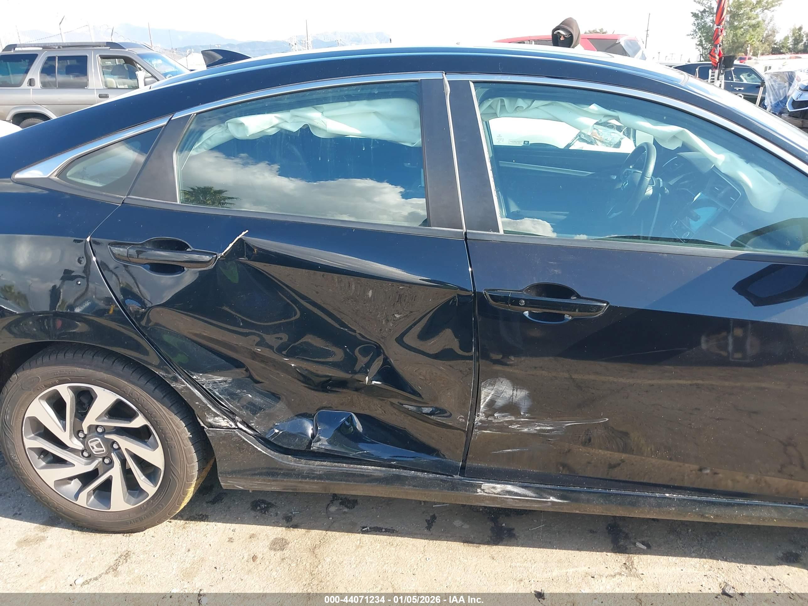 HONDA CIVIC image 6