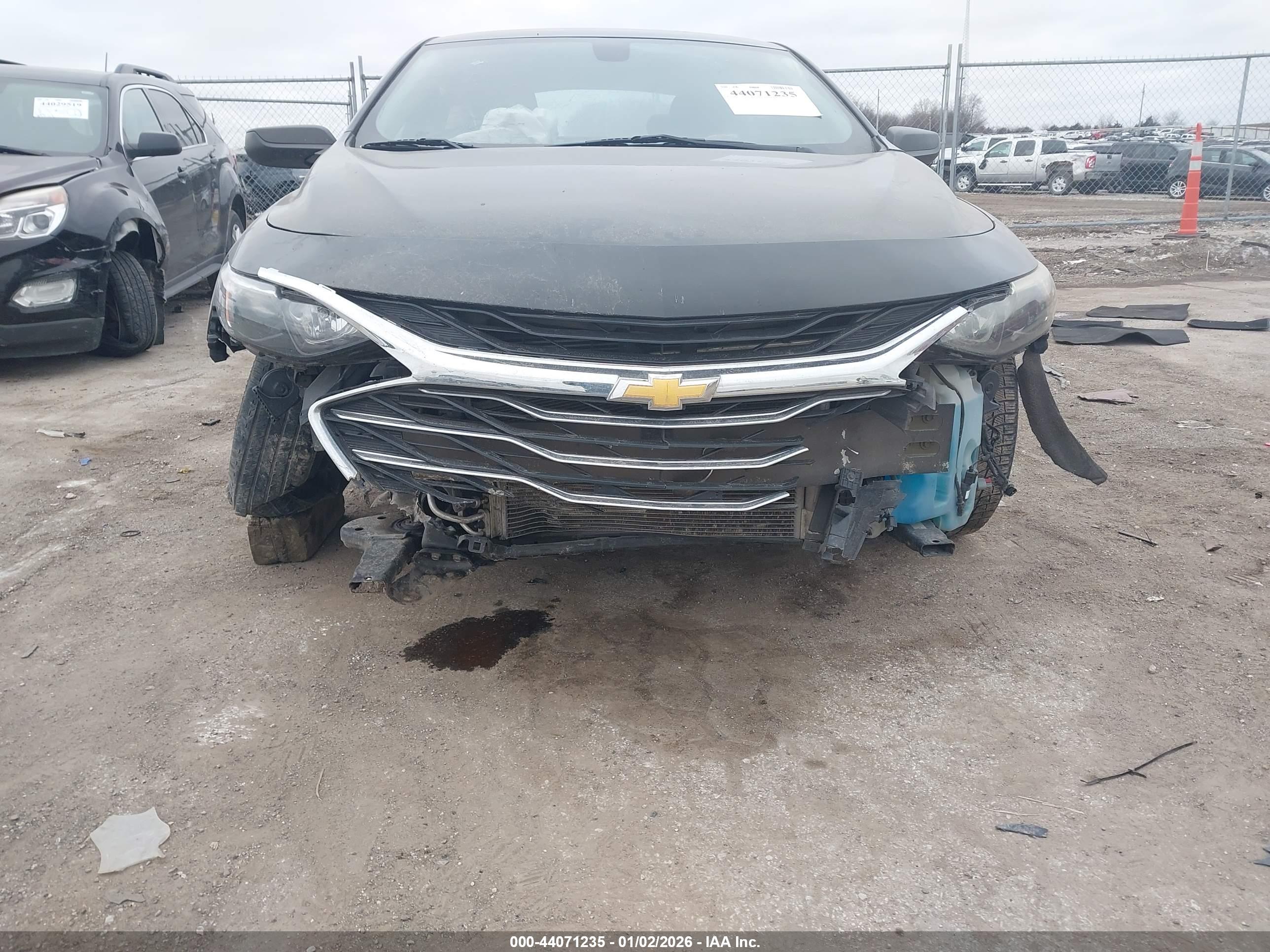 CHEVROLET MALIBU image 6