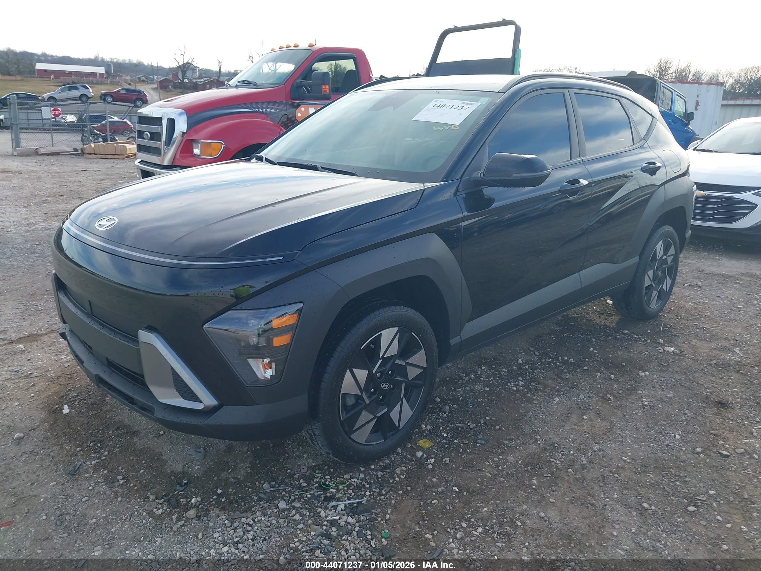 HYUNDAI KONA image 2