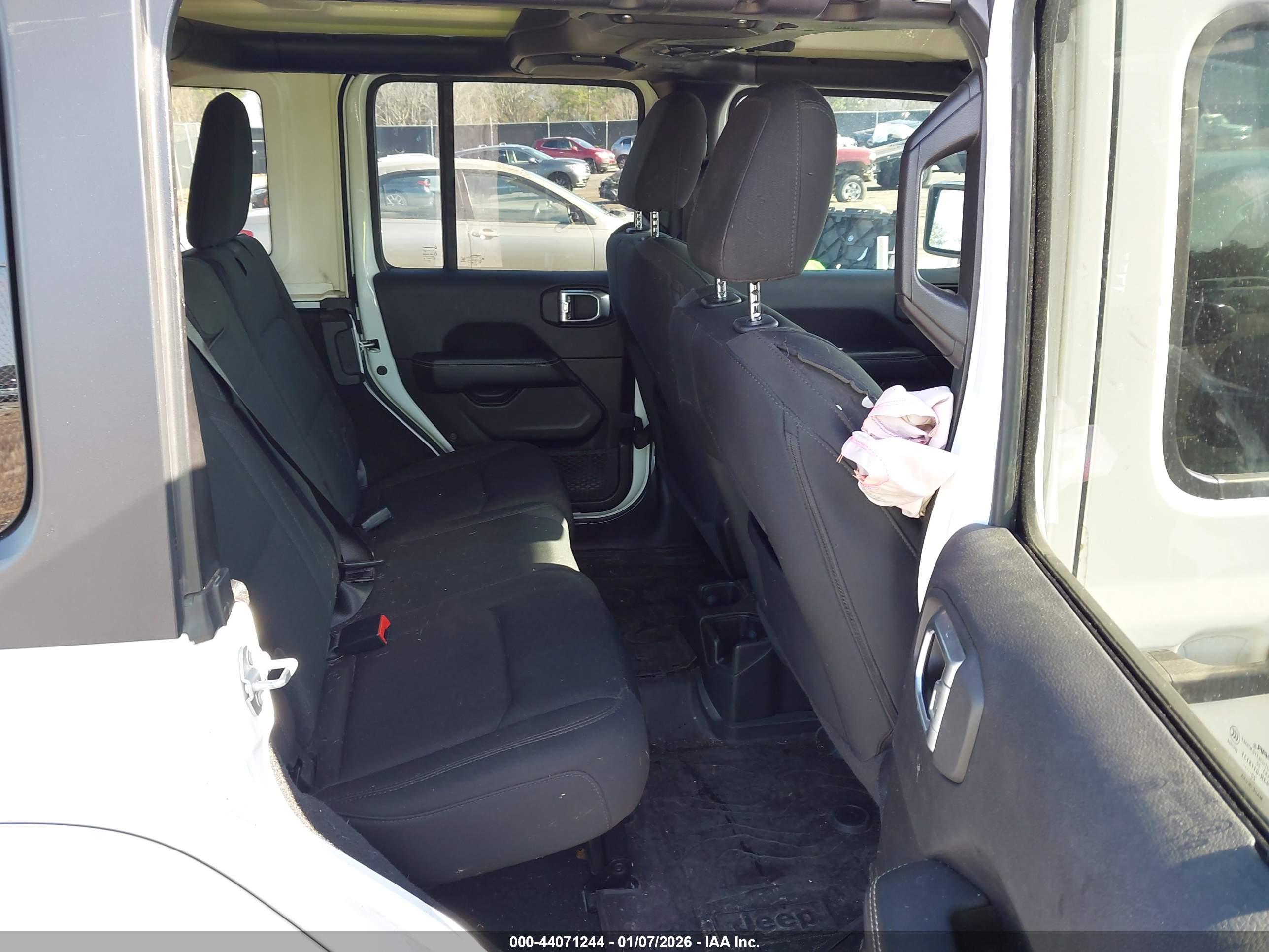 JEEP WRANGLER image 8
