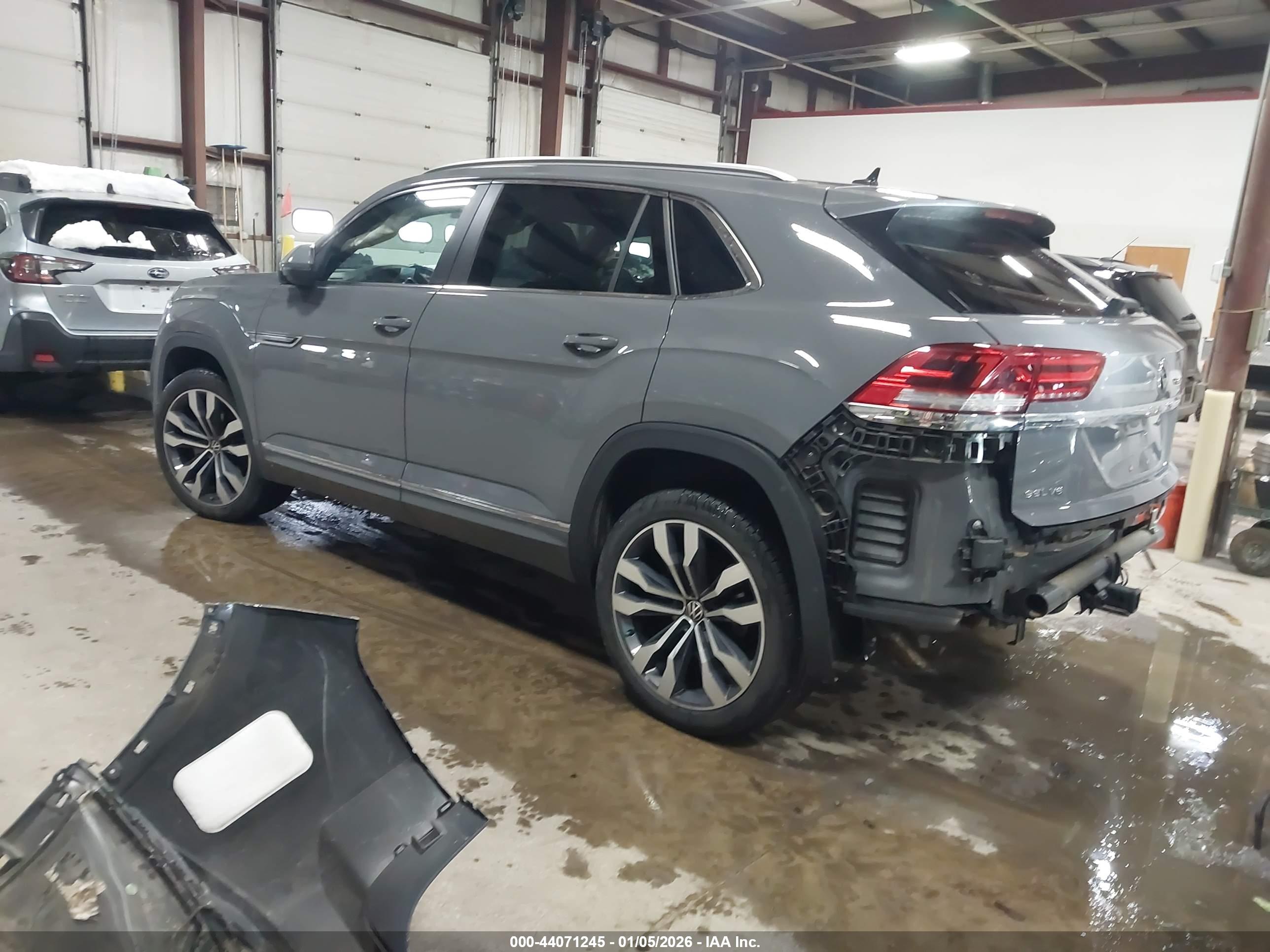 VOLKSWAGEN ATLAS image 3