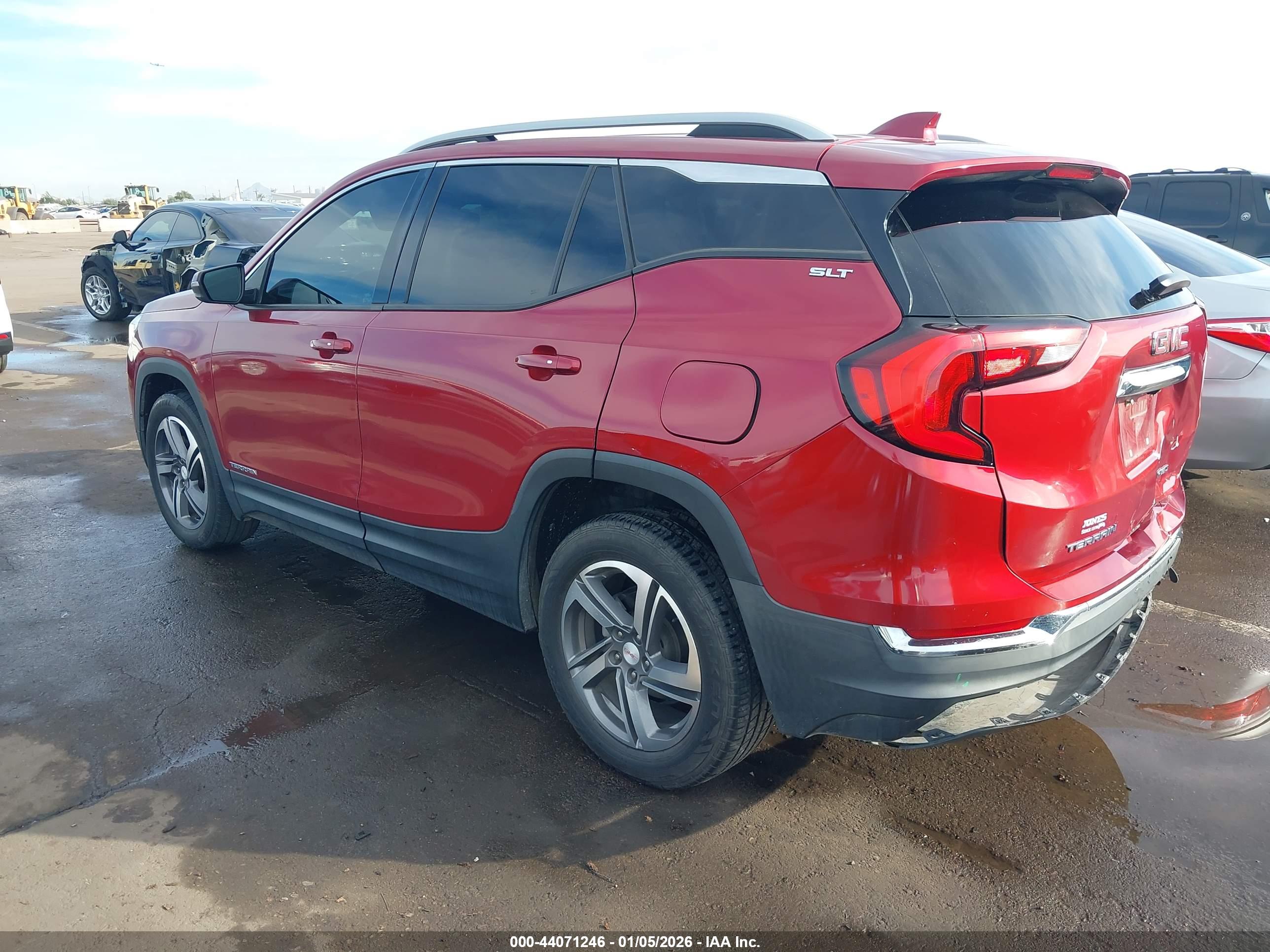 GMC TERRAIN image 3