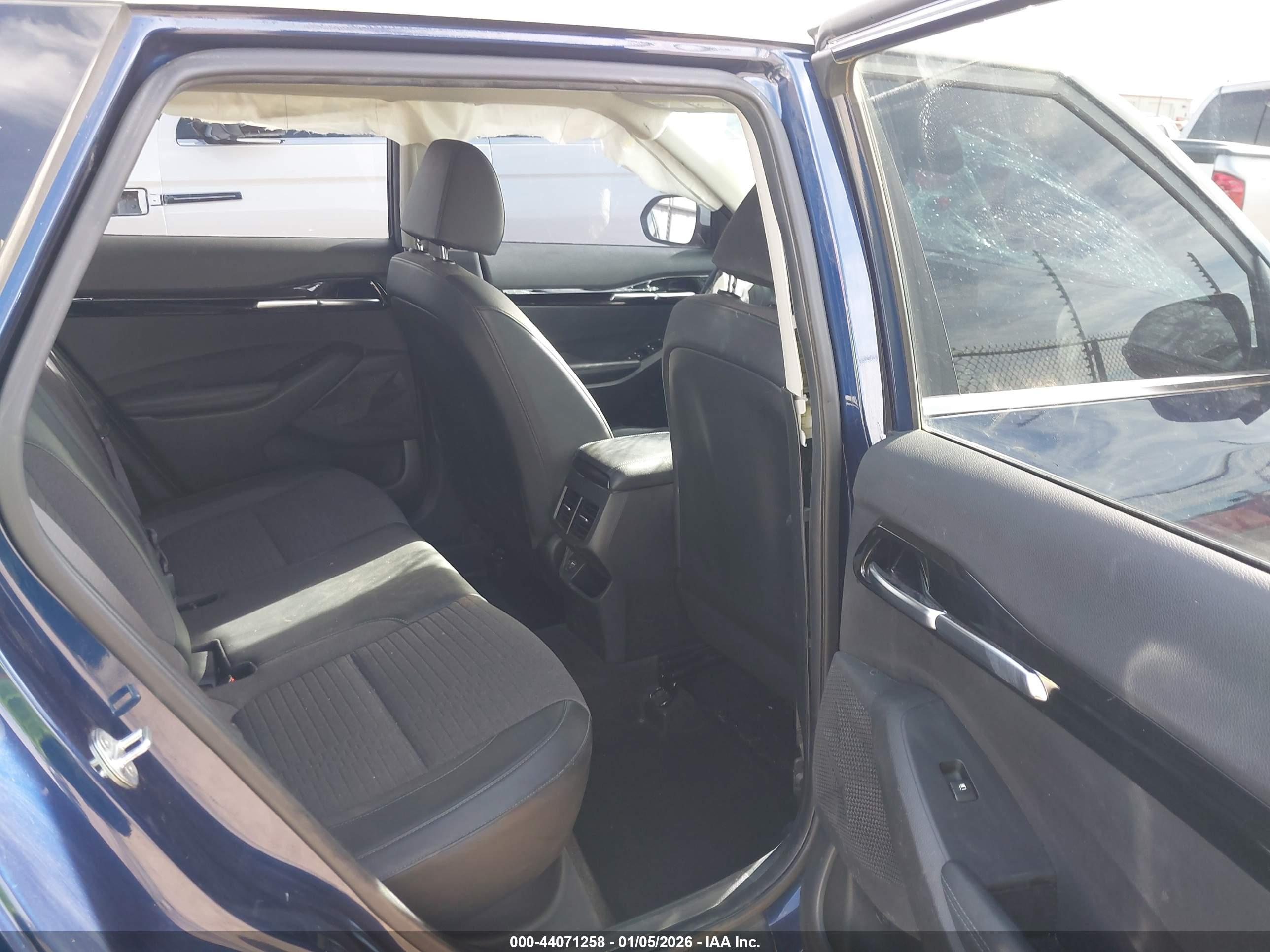 KIA SELTOS image 8