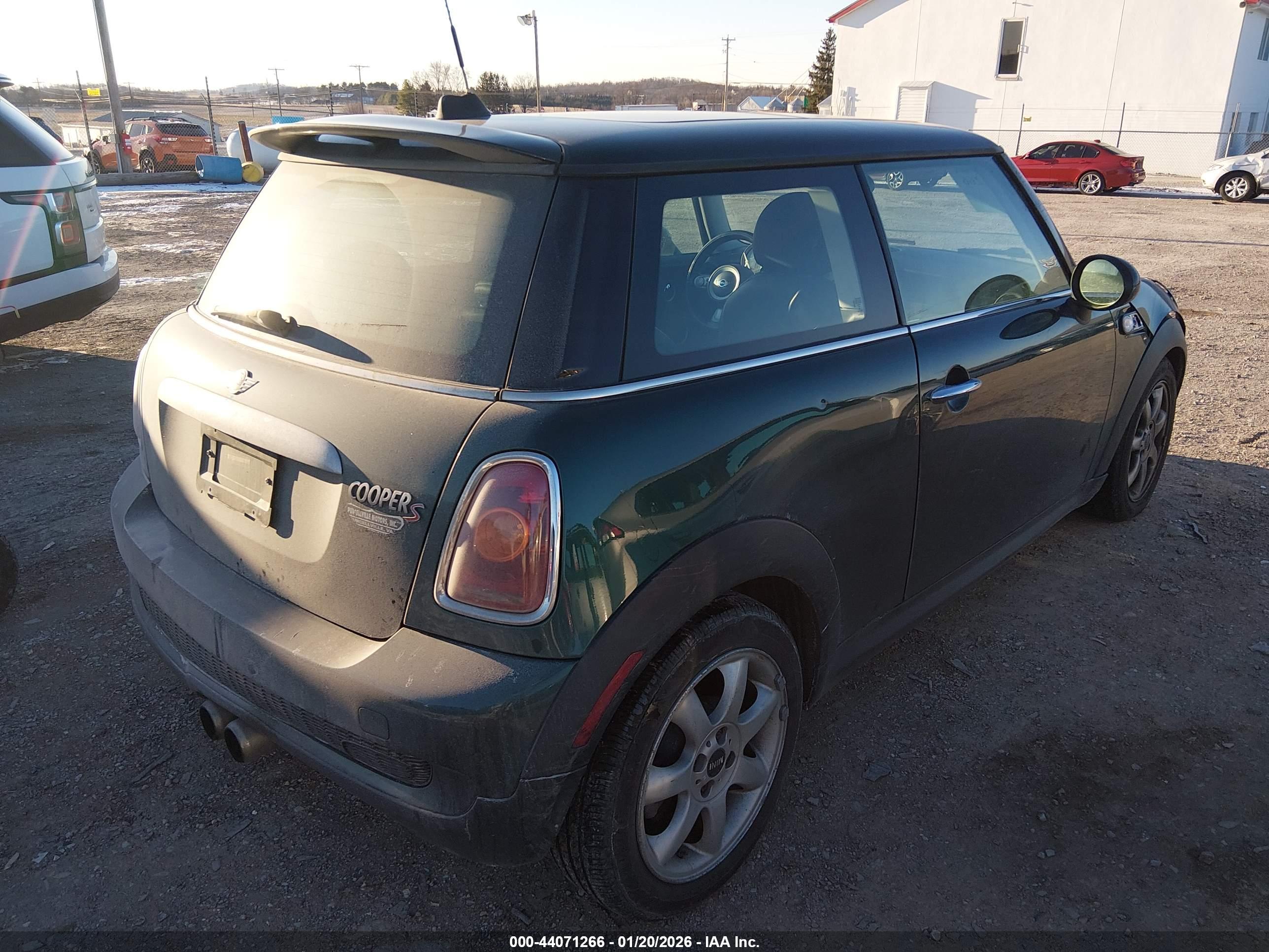 MINI COOPER image 4