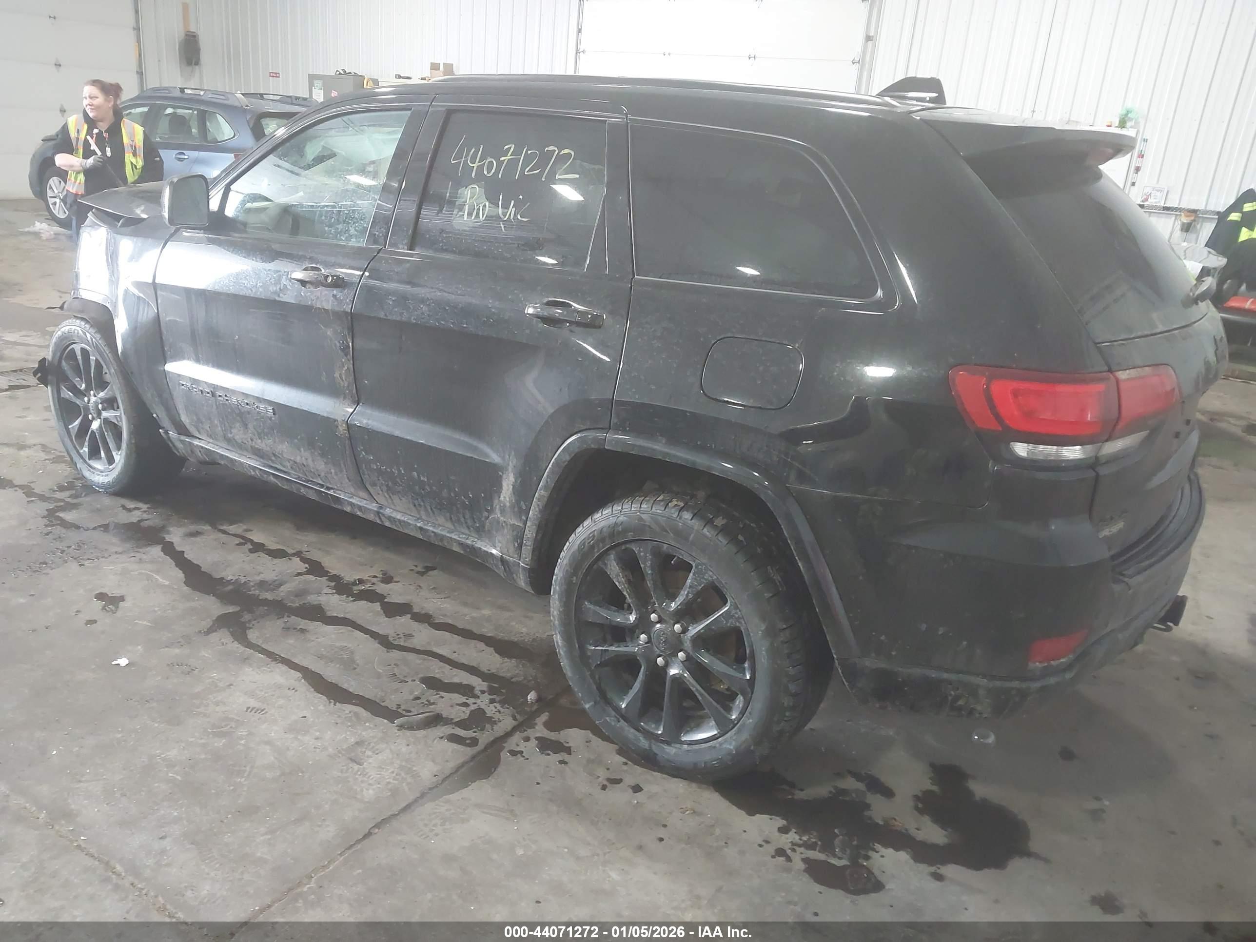 JEEP GRAND image 3