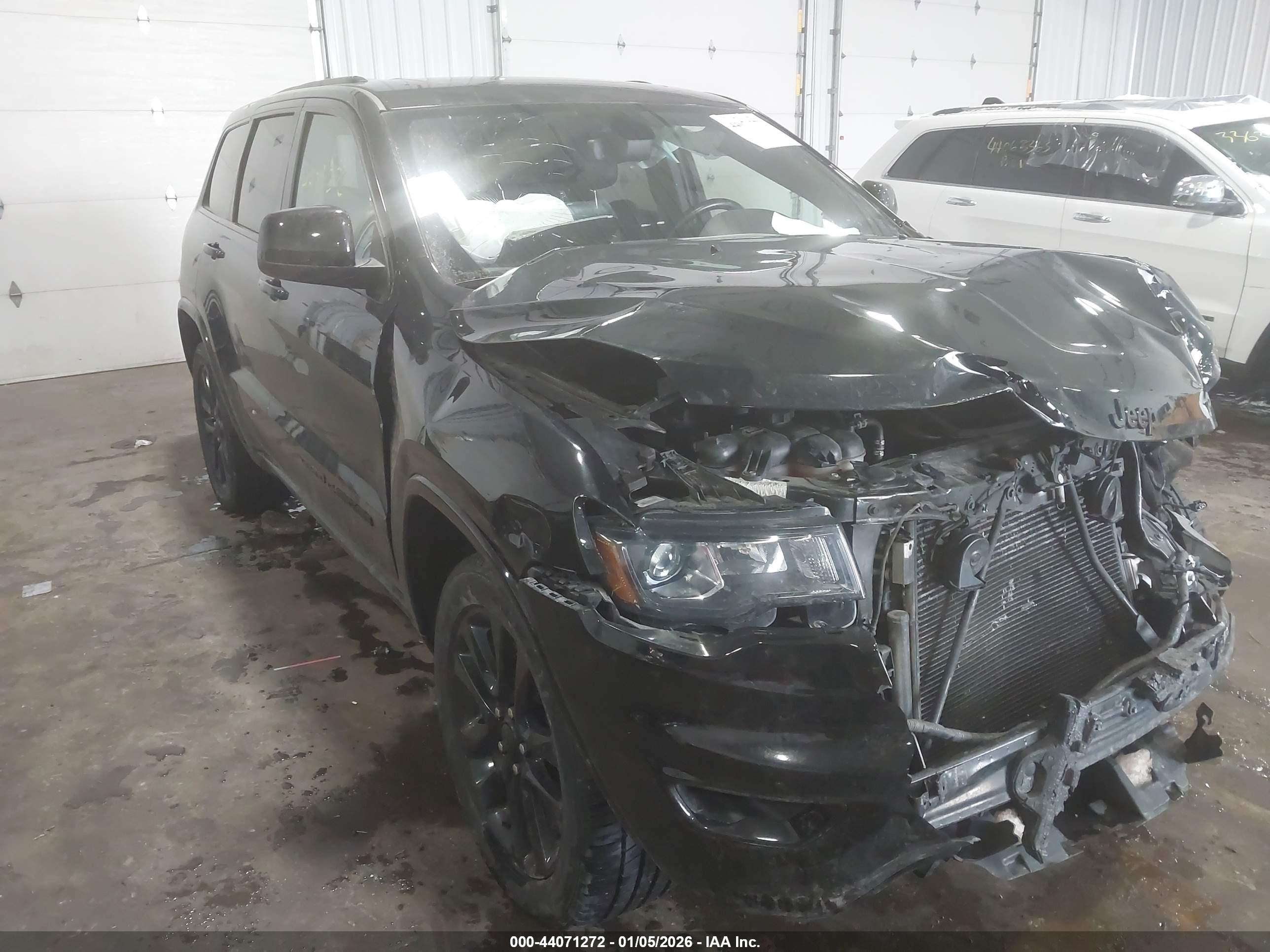 JEEP GRAND image 6