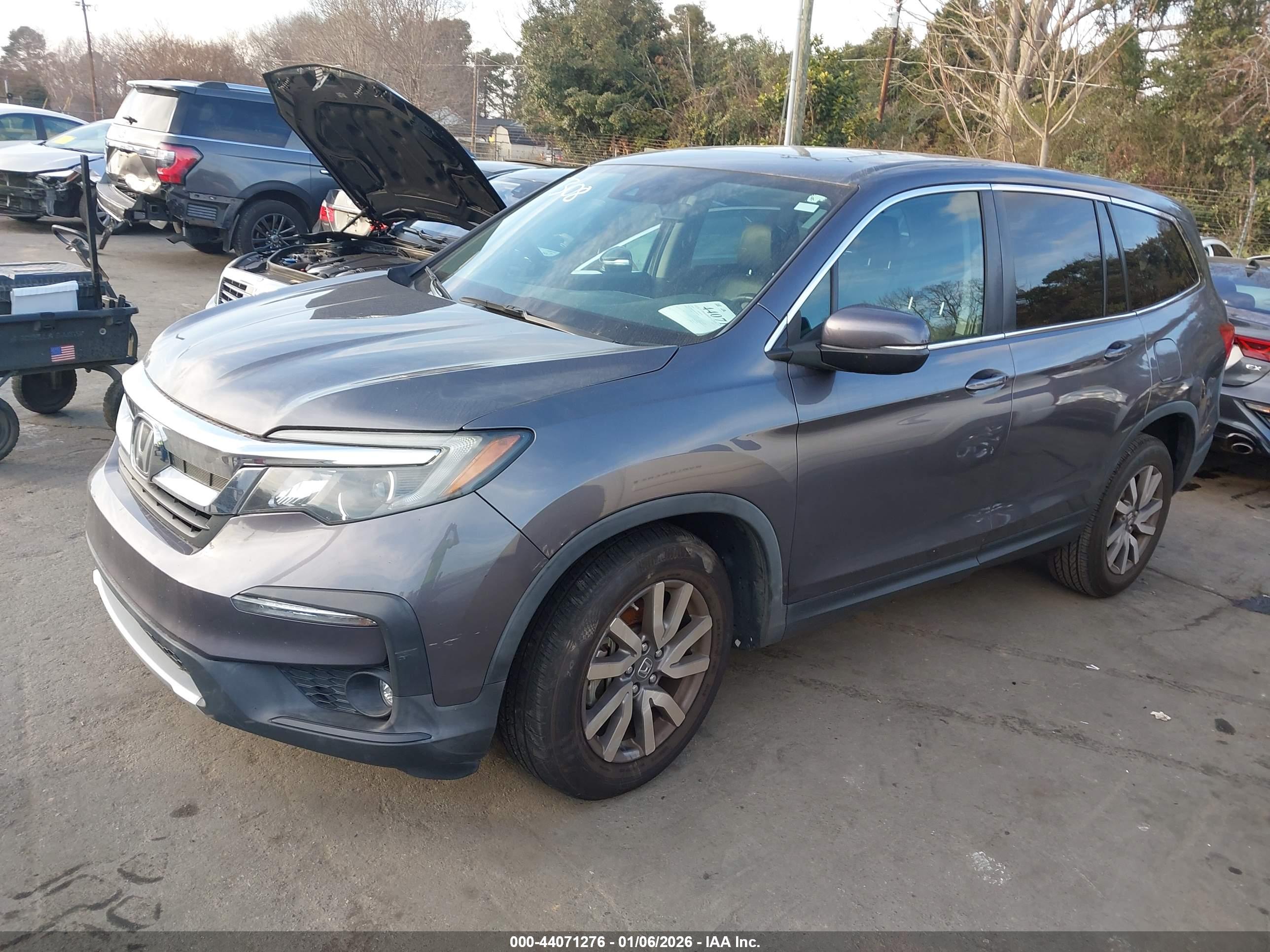 HONDA PILOT image 2