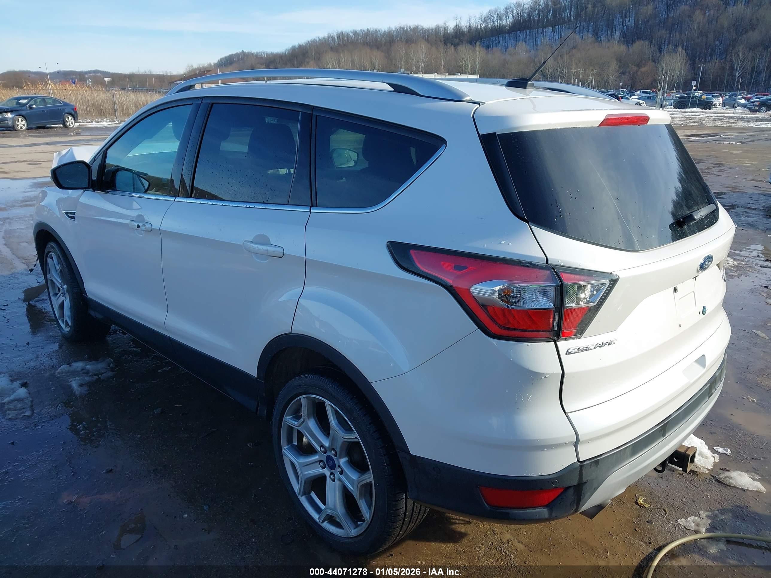 FORD ESCAPE image 3