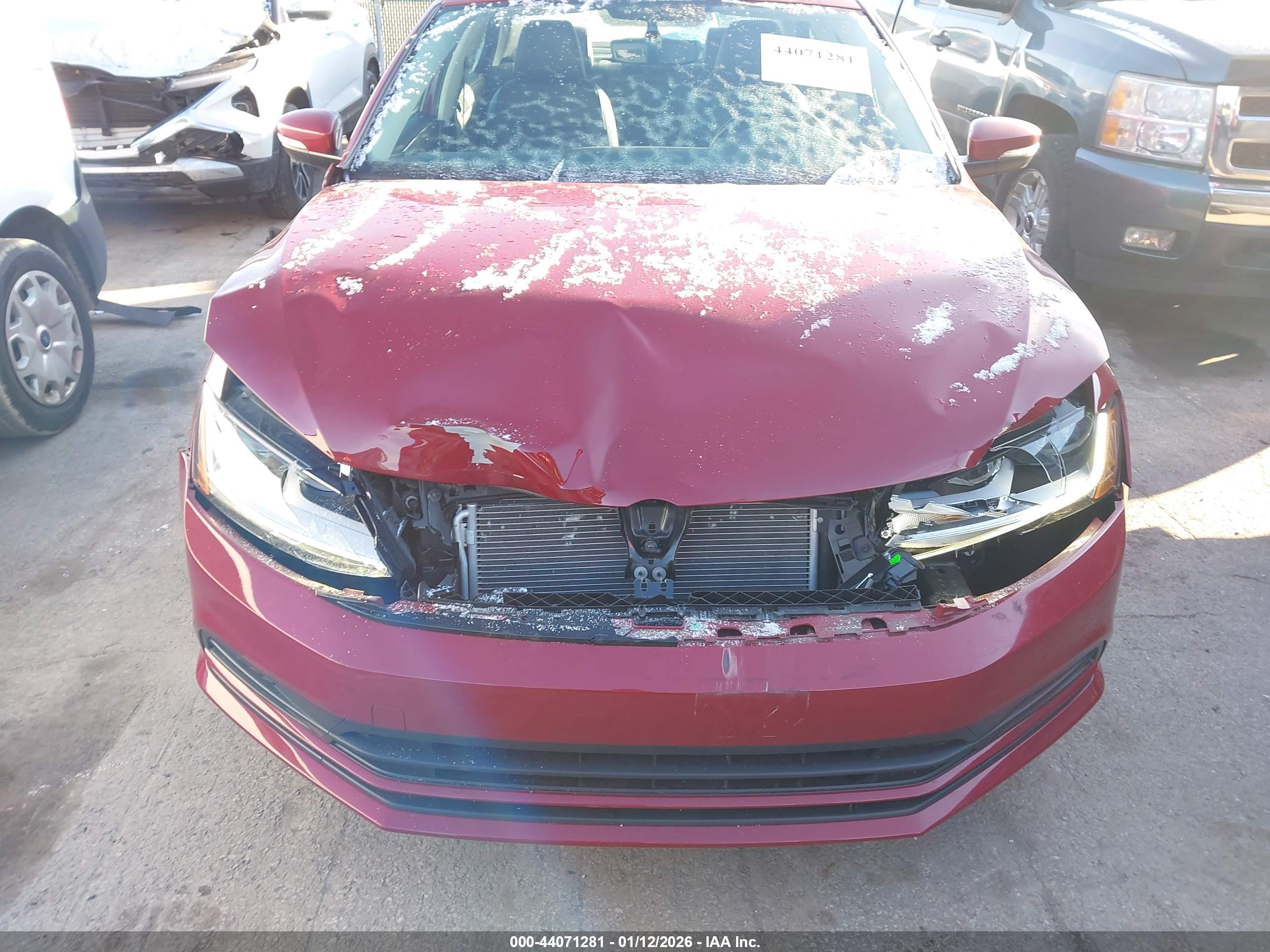 VOLKSWAGEN JETTA image 6
