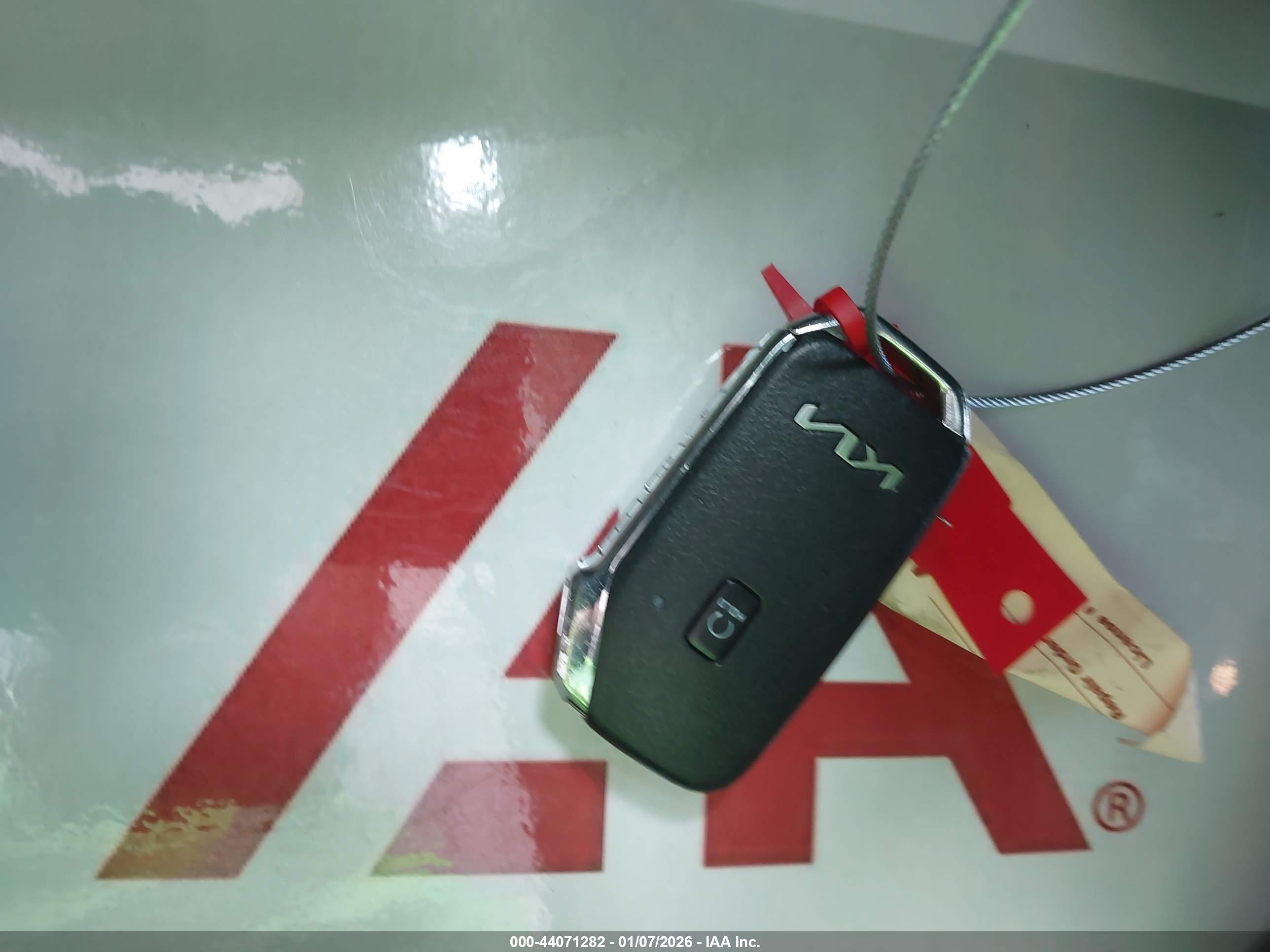 KIA K5 image 11