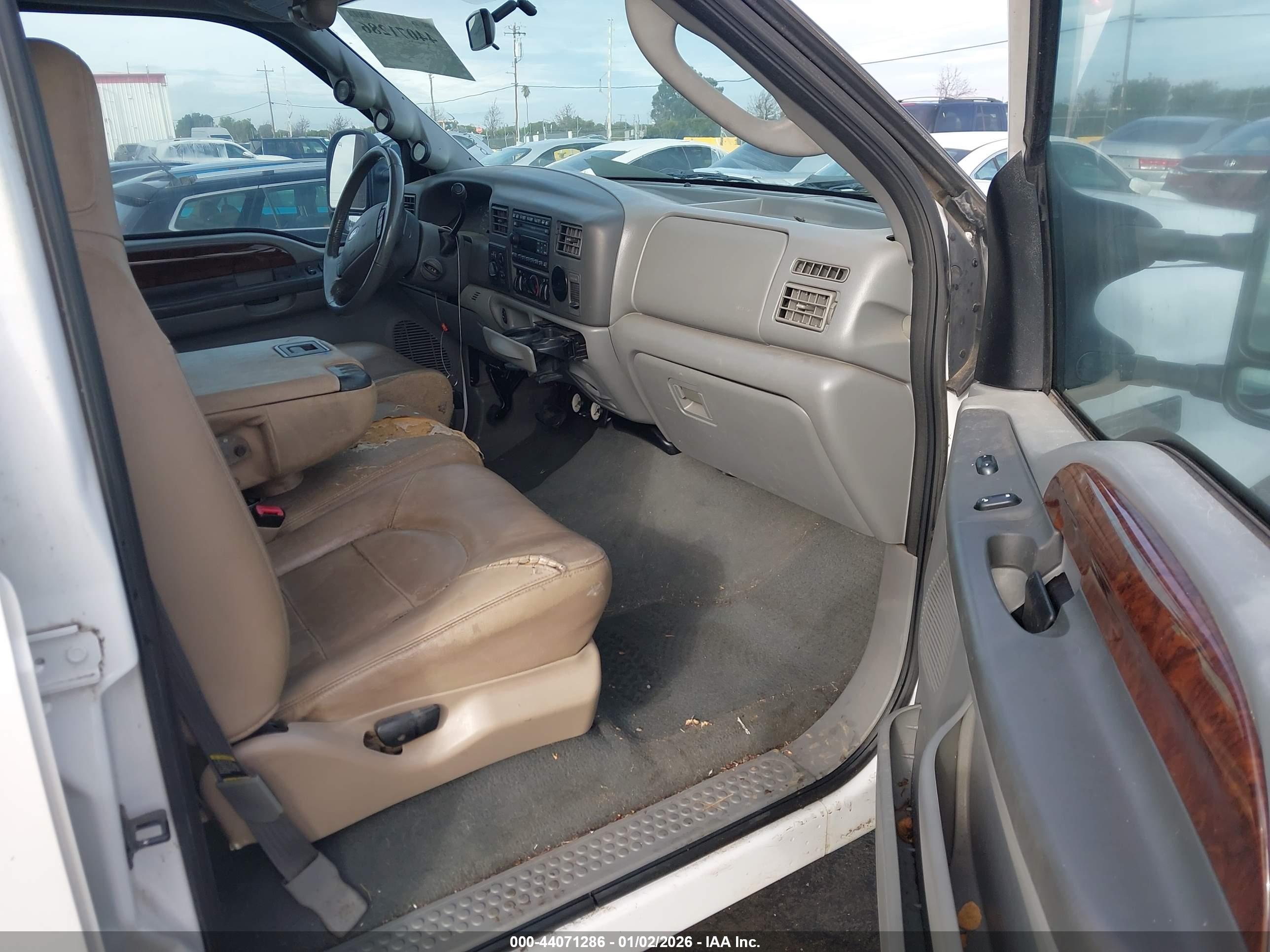 FORD F-350 image 5