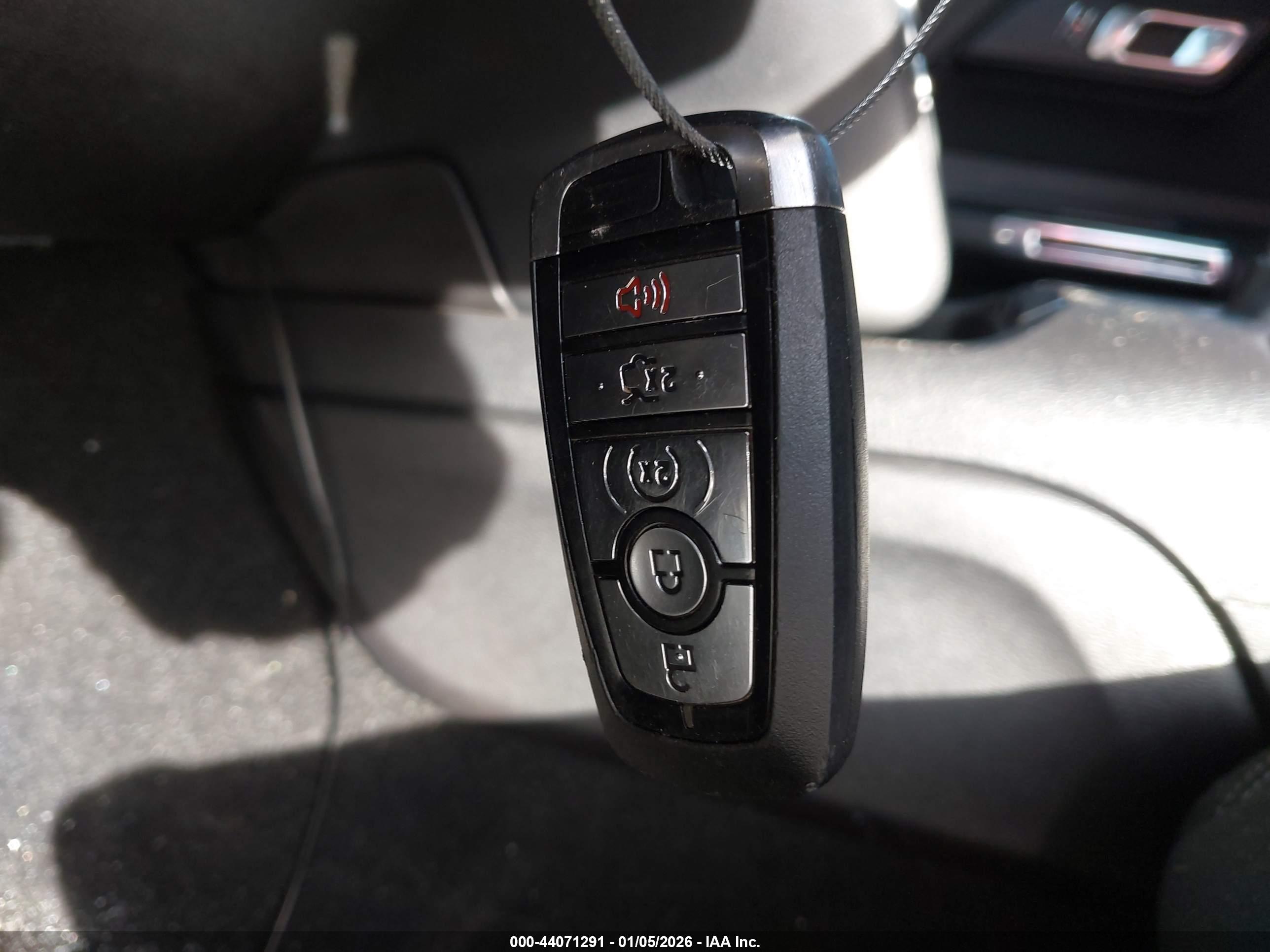 FORD MUSTANG image 11
