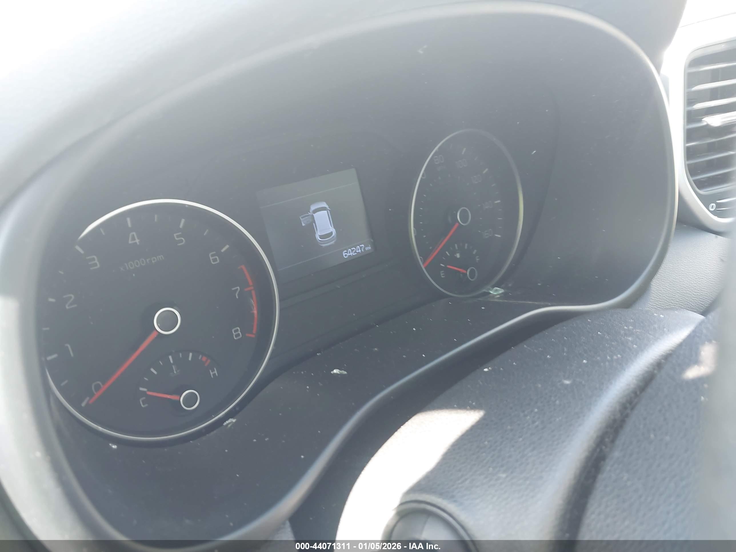 KIA SPORTAGE image 7