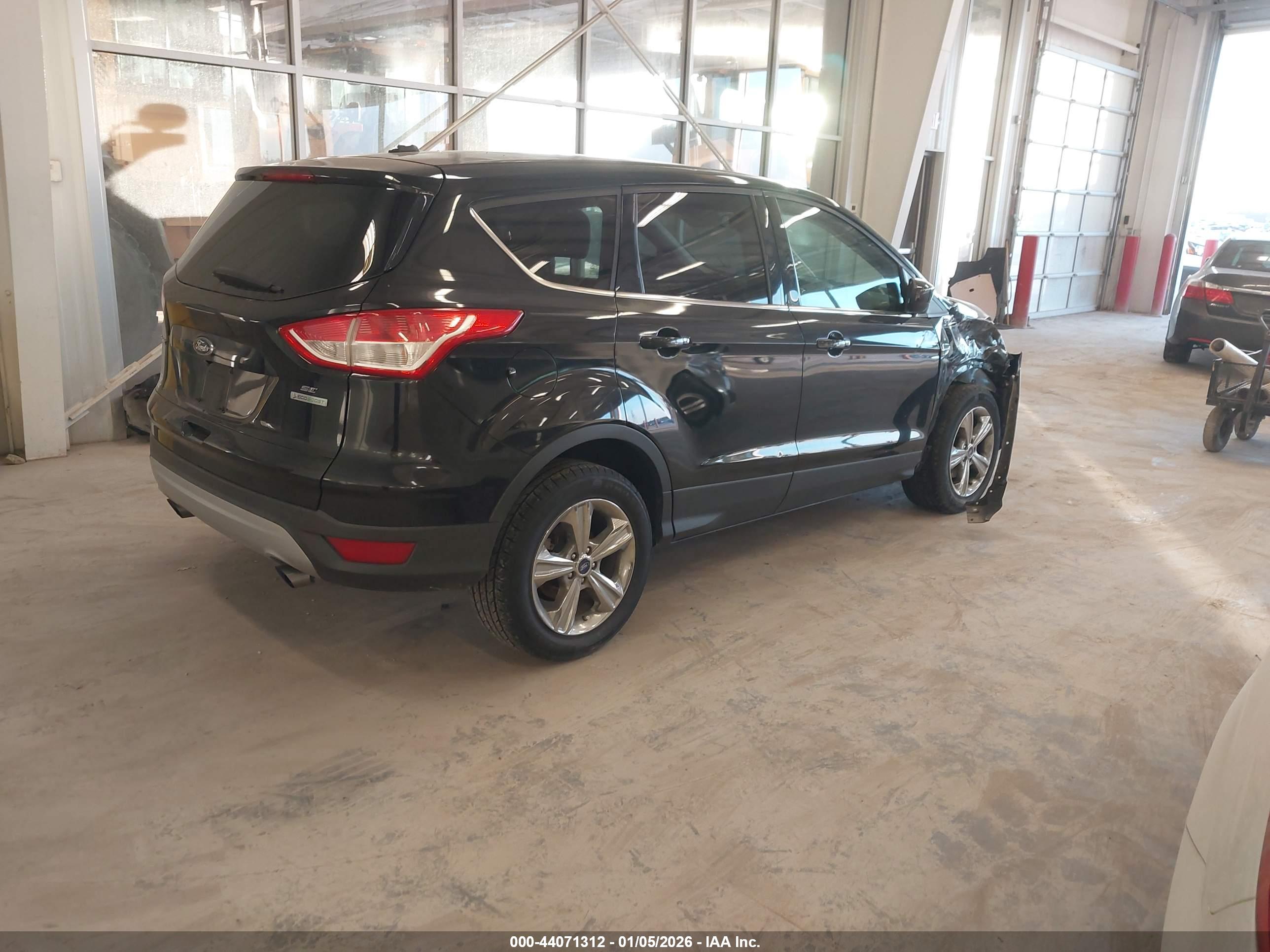 FORD ESCAPE image 4