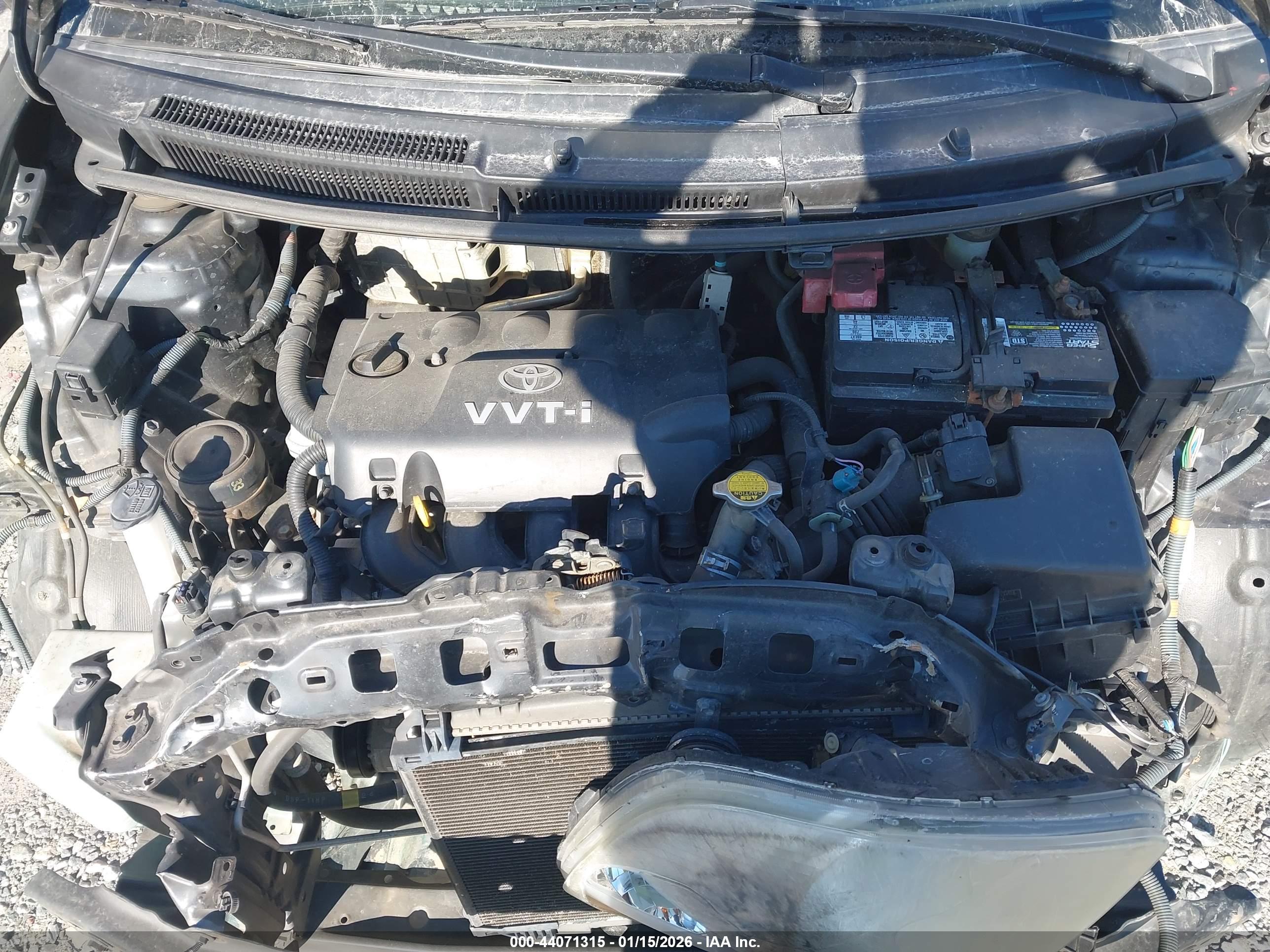TOYOTA YARIS image 10