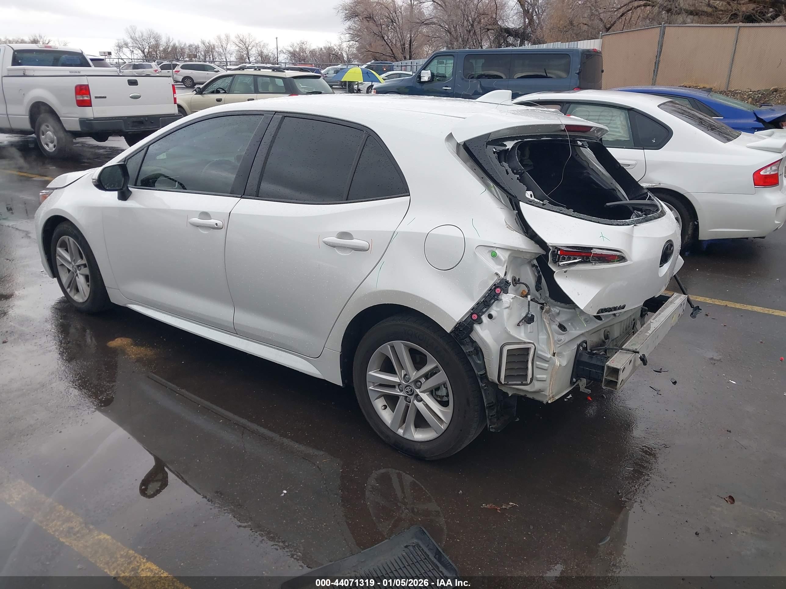 TOYOTA COROLLA image 3