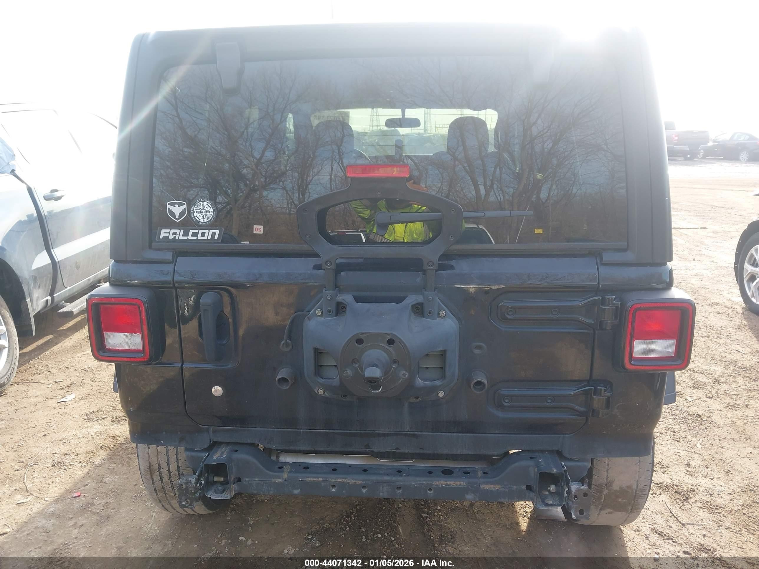 JEEP WRANGLER image 6