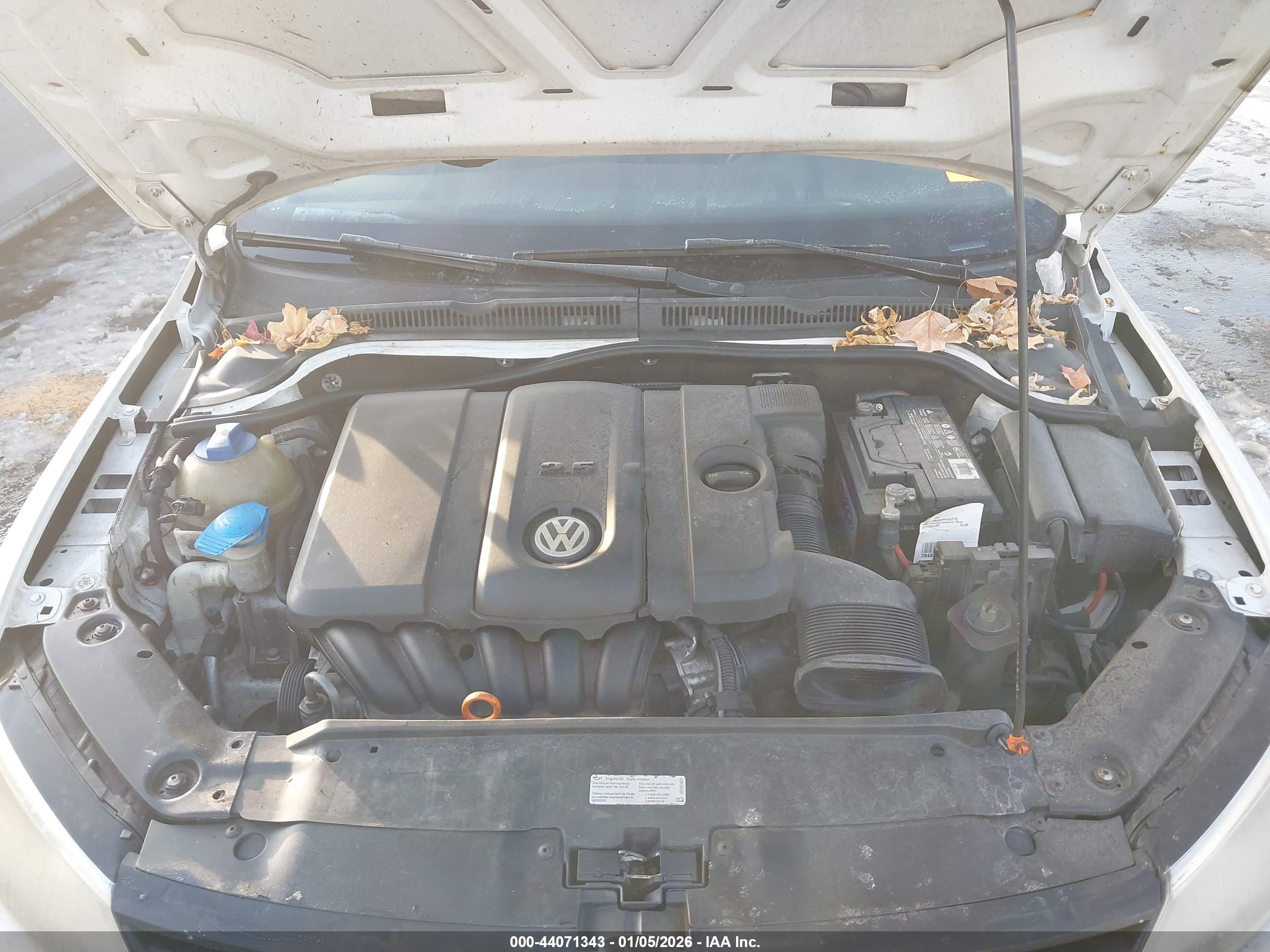 VOLKSWAGEN JETTA image 10