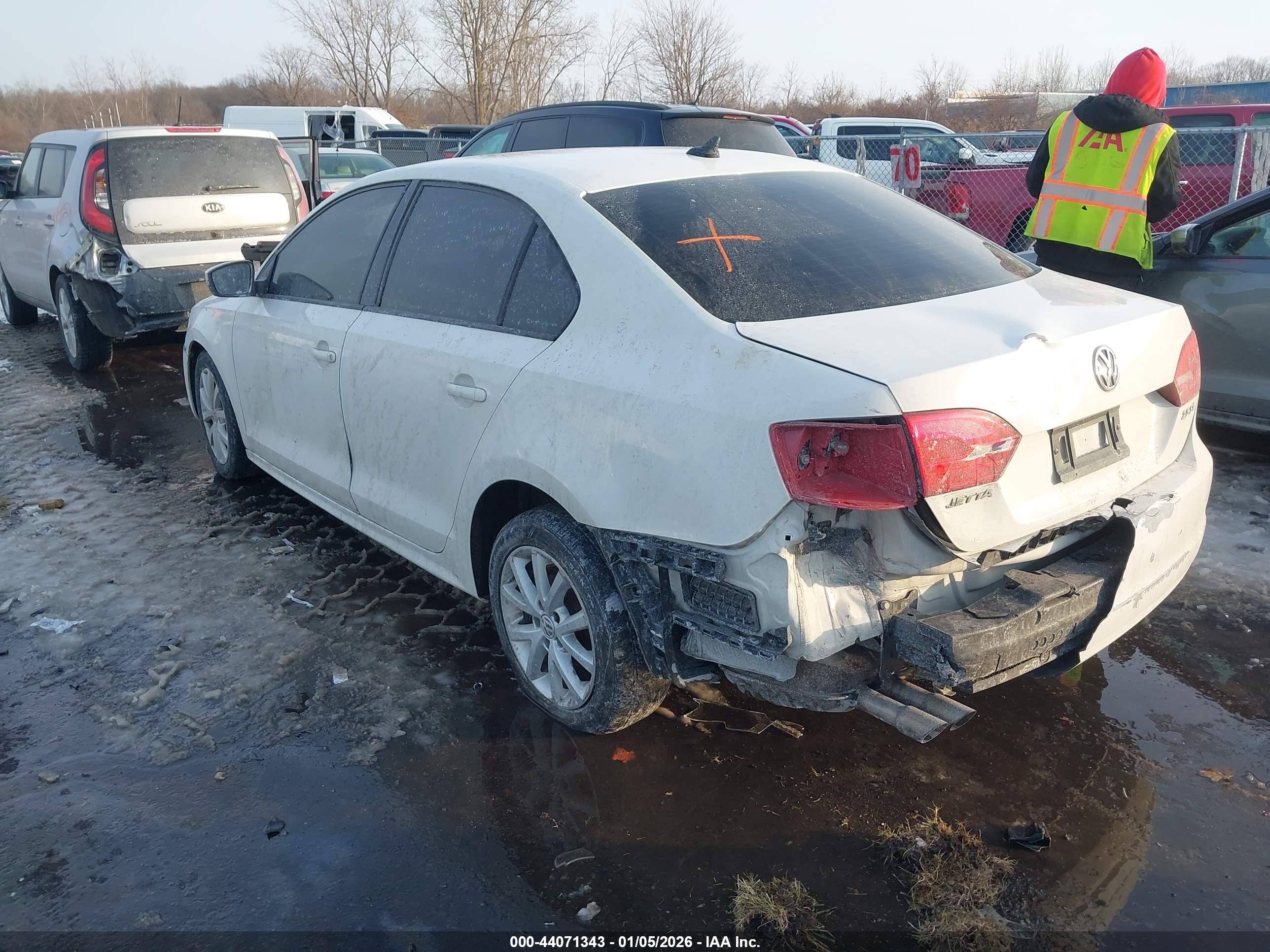 VOLKSWAGEN JETTA image 3