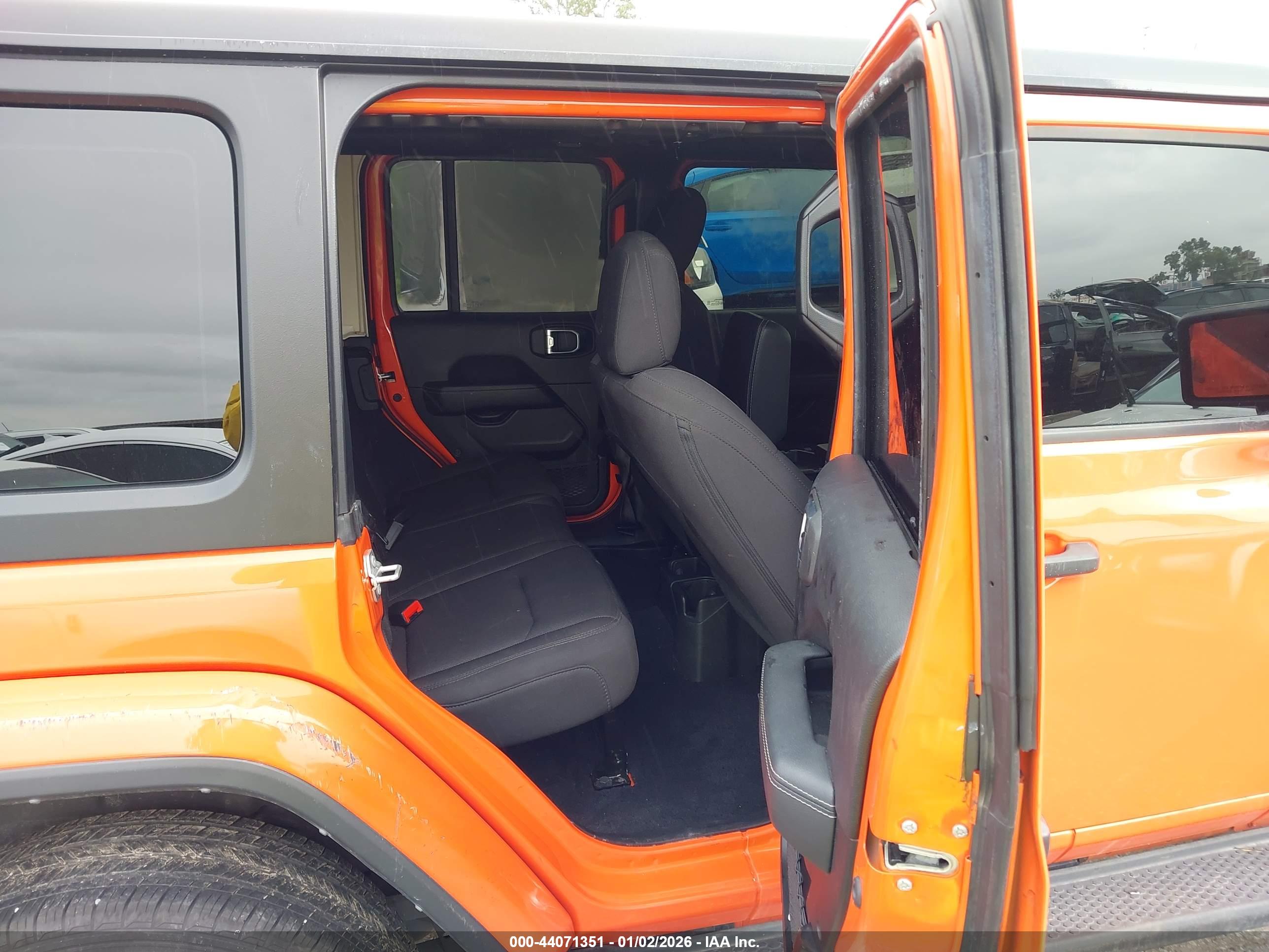 JEEP WRANGLER image 8