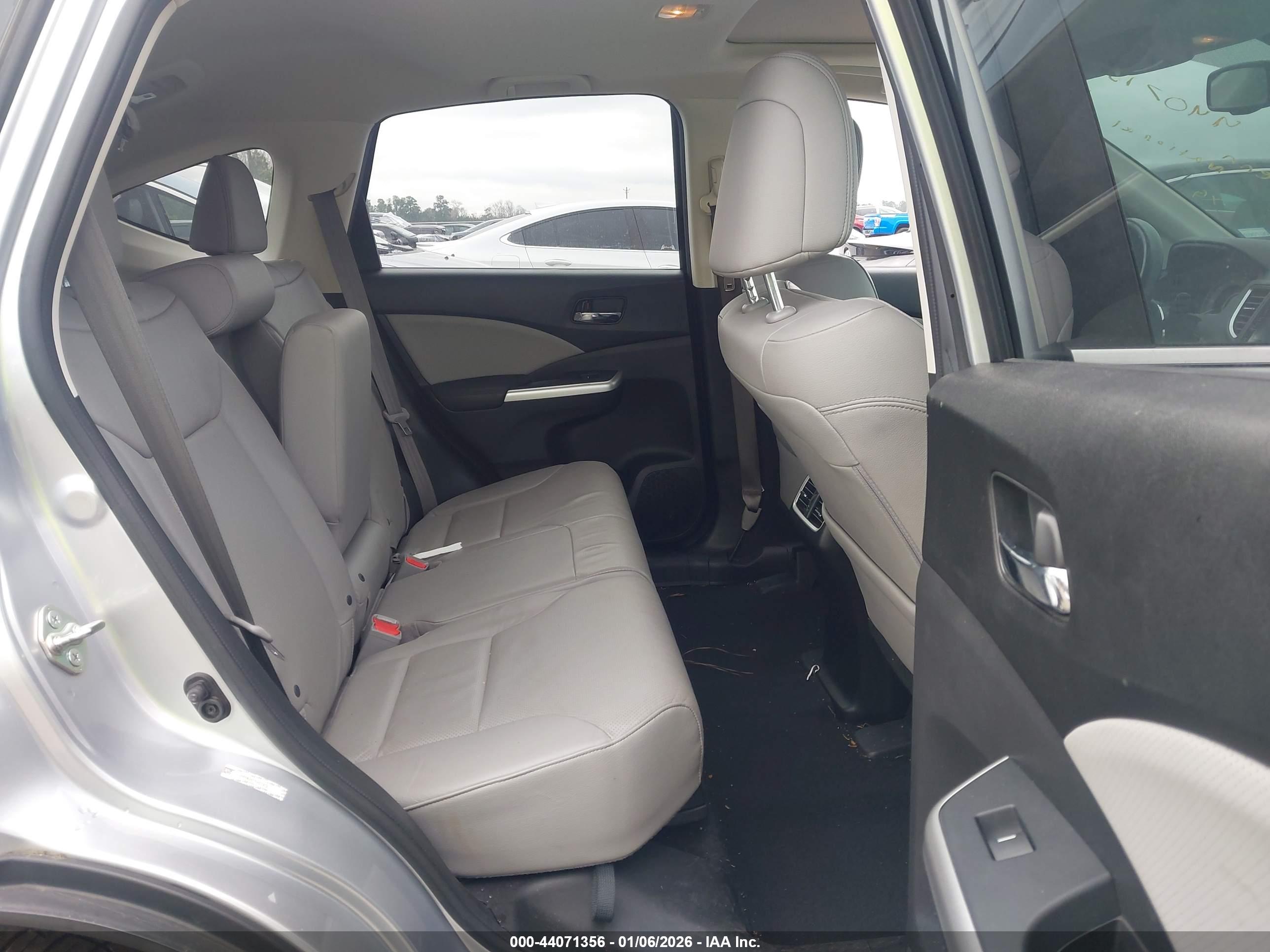 HONDA CR-V image 8