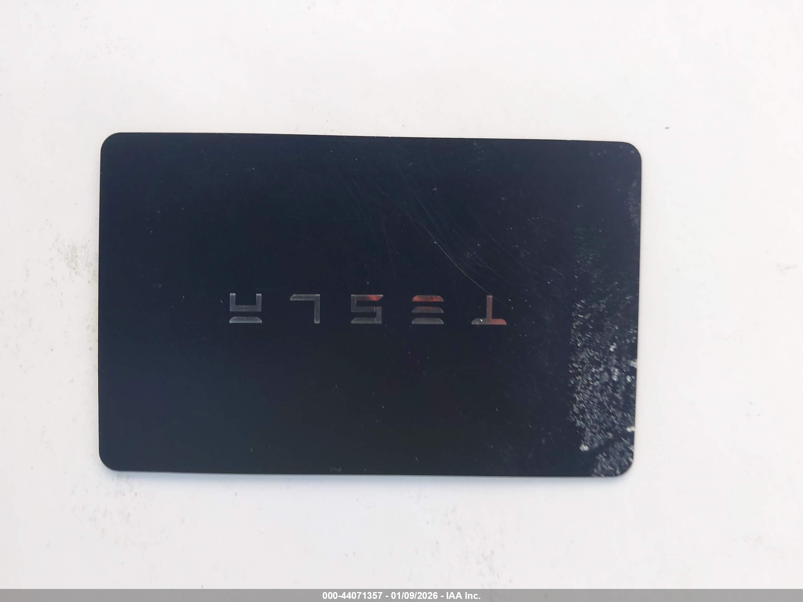 TESLA MODEL image 11