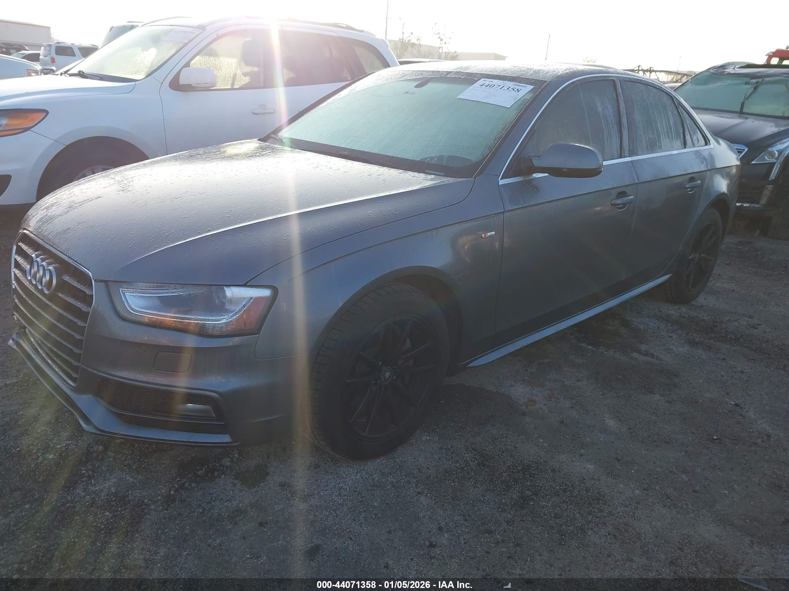 AUDI A4 image 2