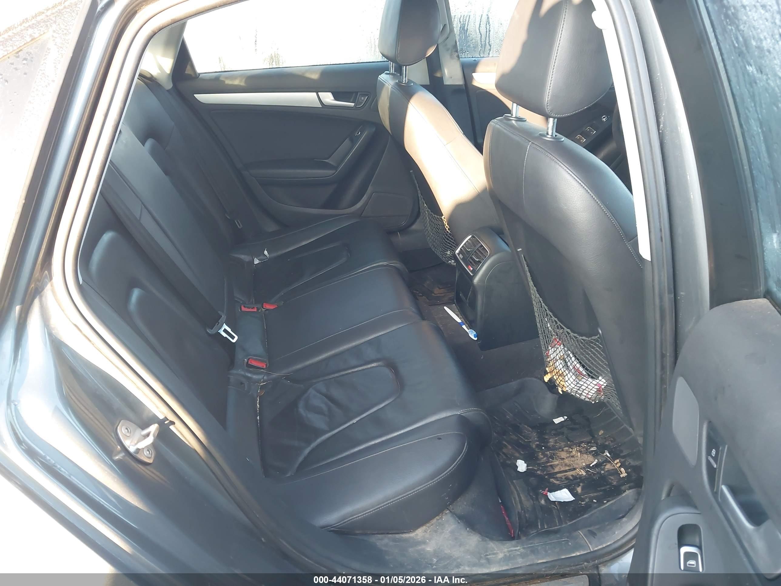 AUDI A4 image 8