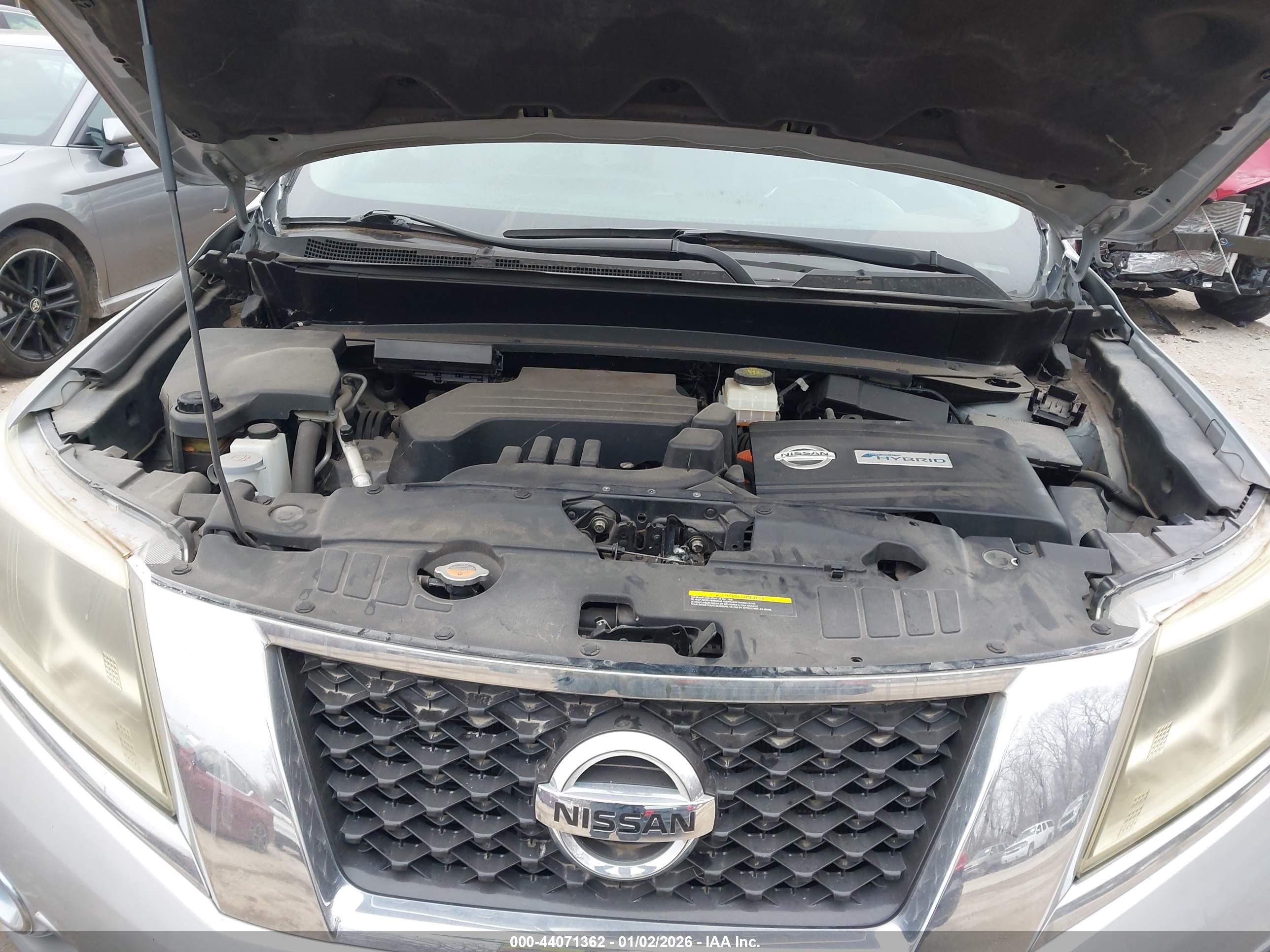 NISSAN PATHFINDER image 10