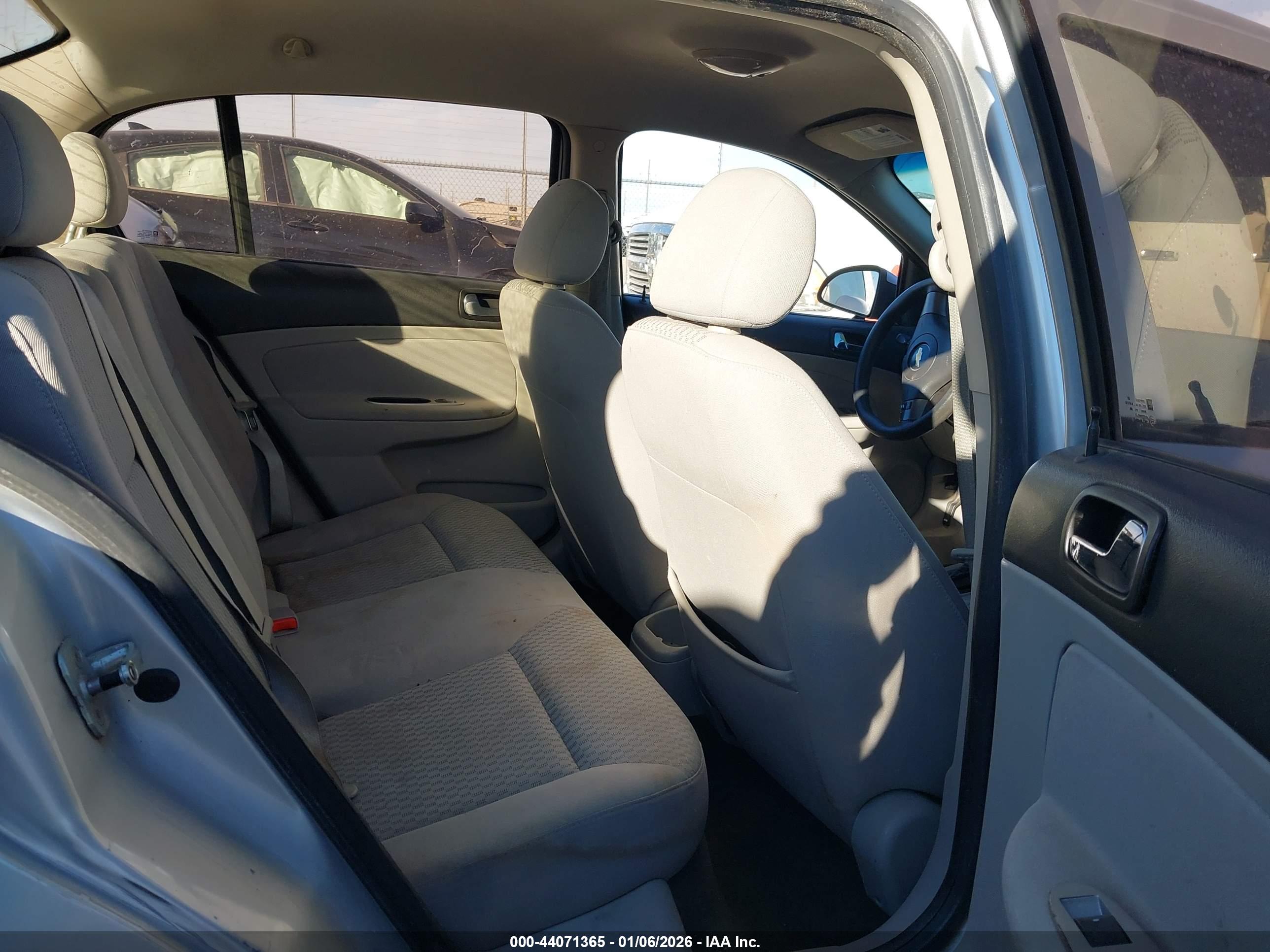 CHEVROLET COBALT image 8