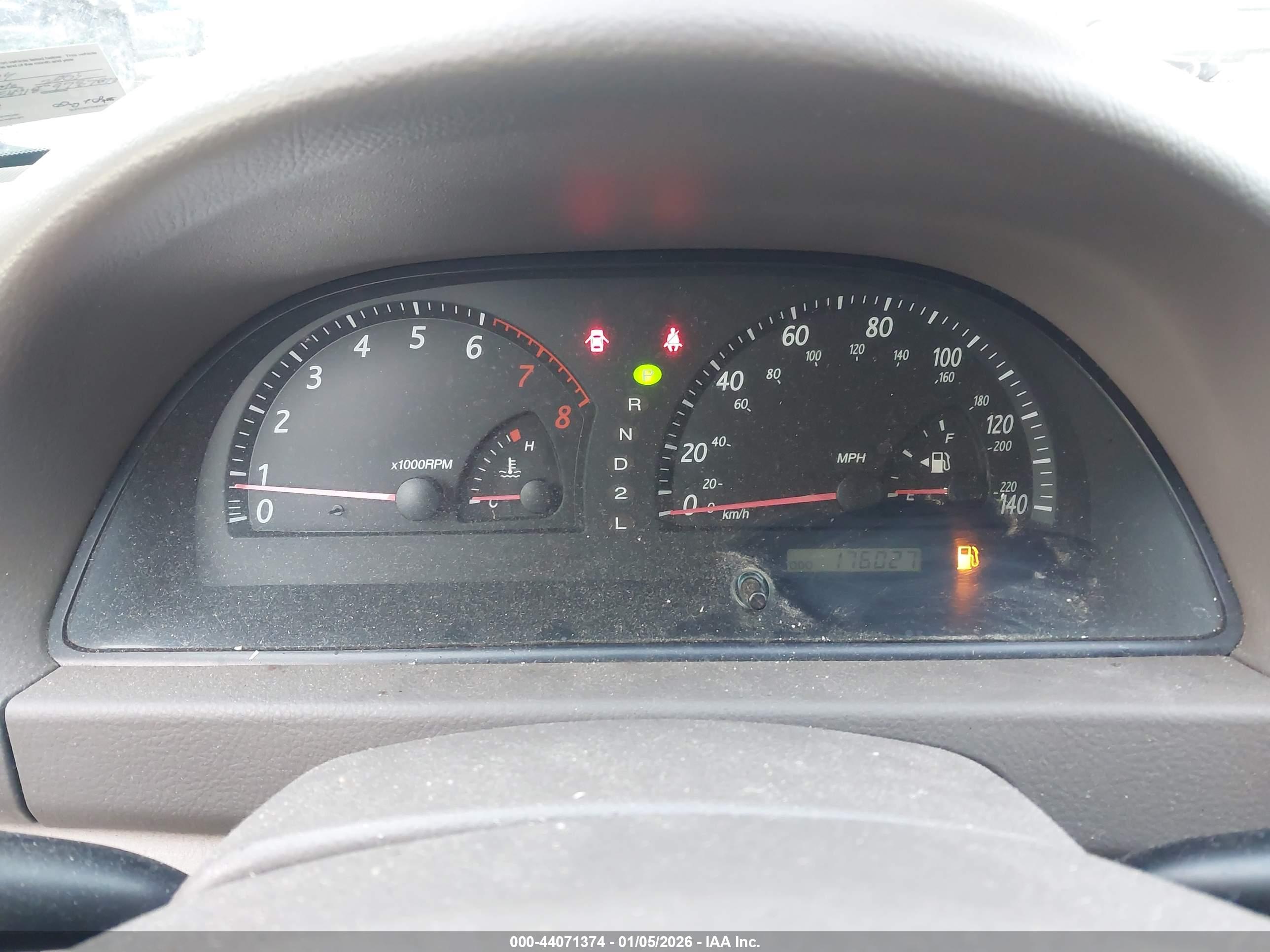 TOYOTA CAMRY image 7