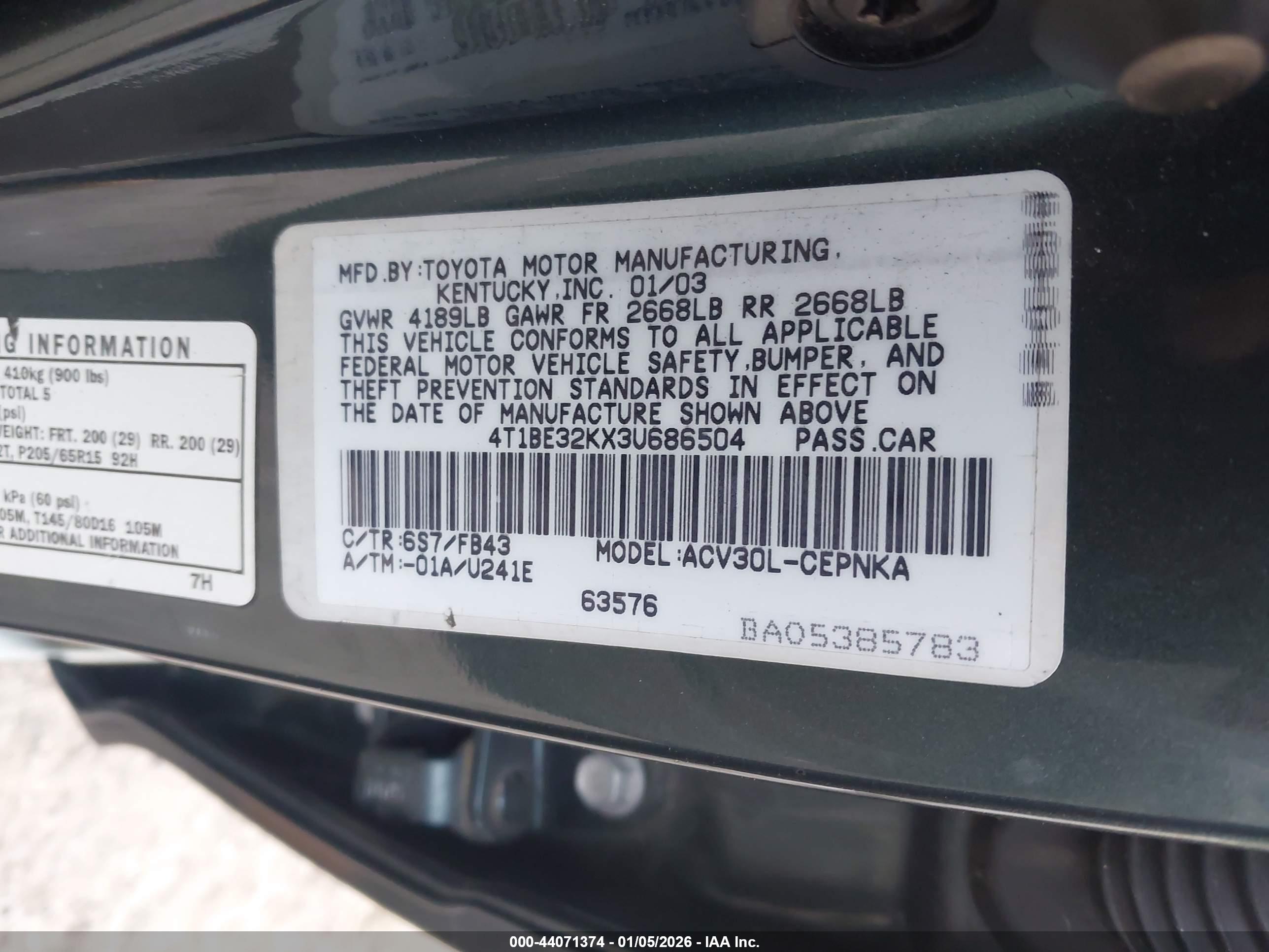 TOYOTA CAMRY image 9