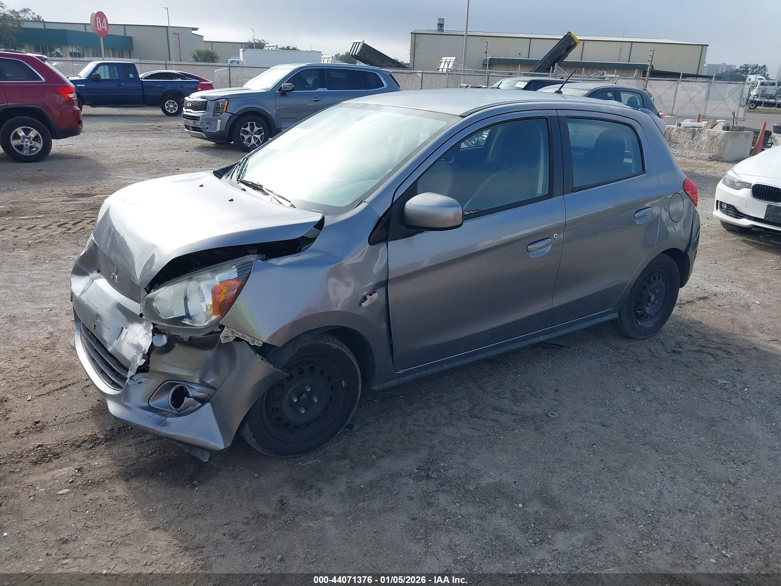 MITSUBISHI MIRAGE image 2