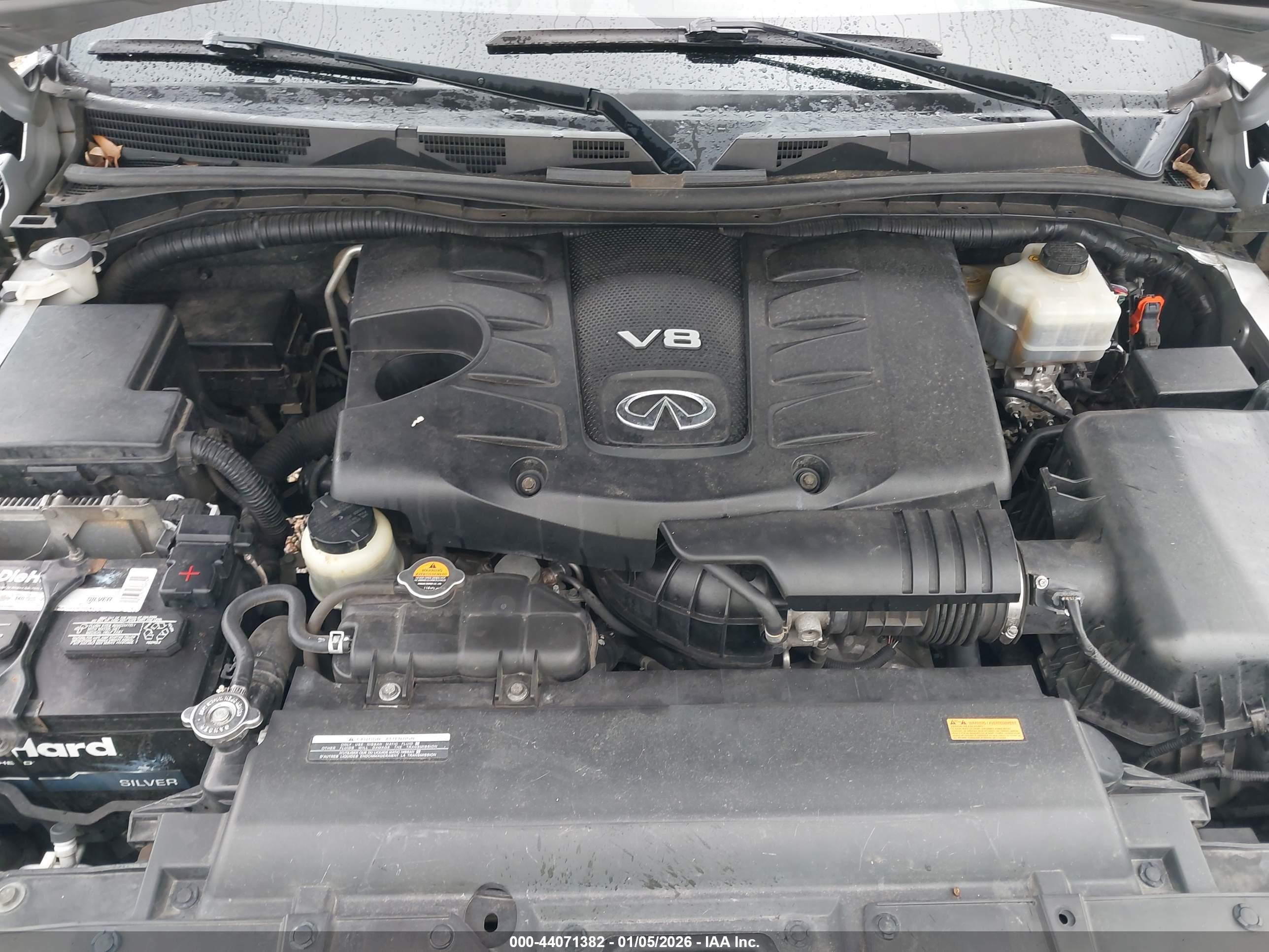 INFINITI QX56 image 10