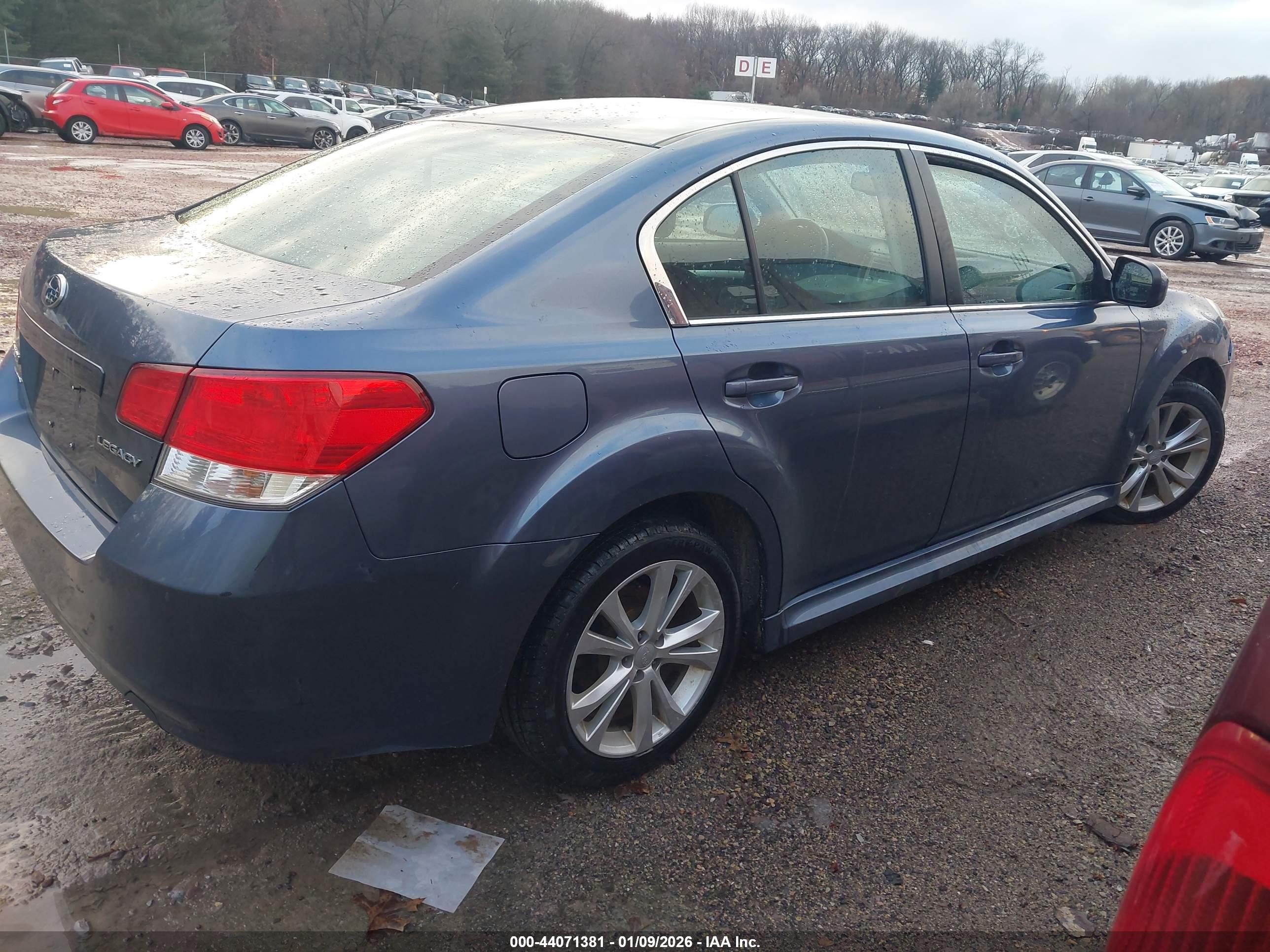 SUBARU LEGACY image 4
