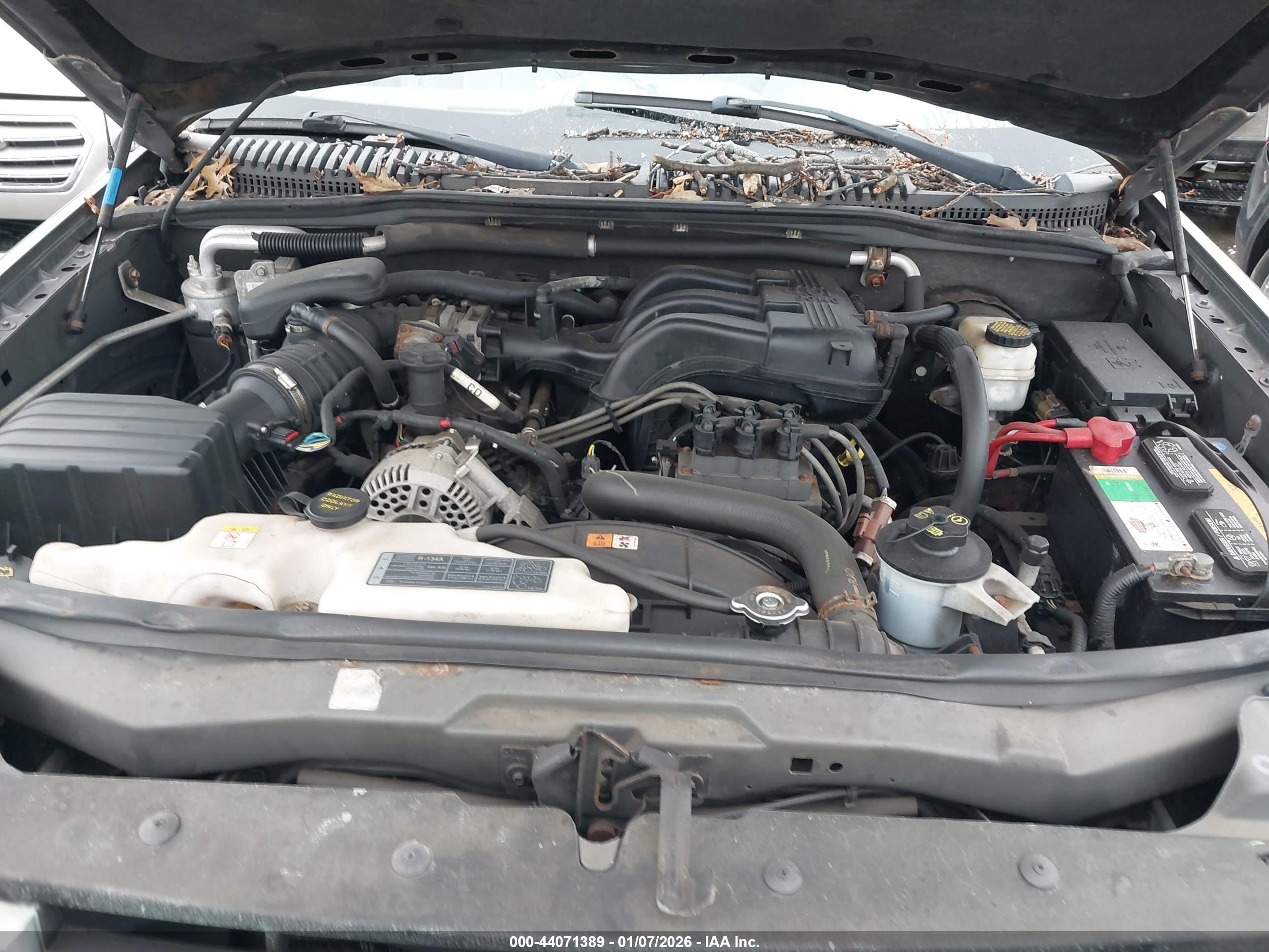 FORD EXPLORER image 10