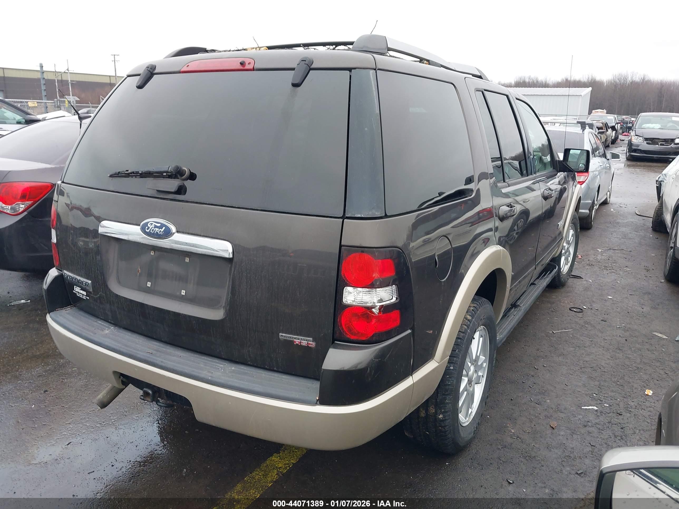 FORD EXPLORER image 4