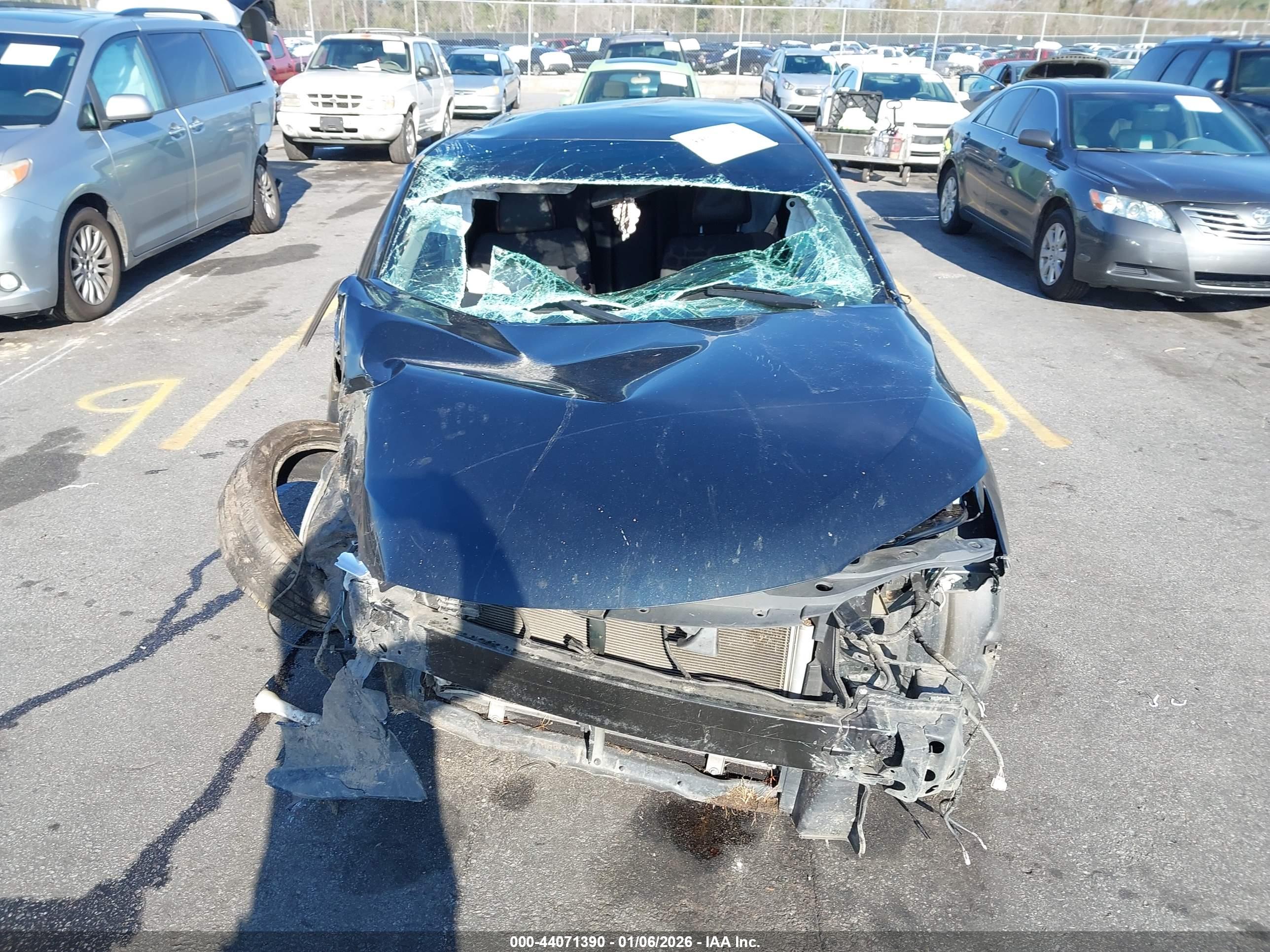 TOYOTA CAMRY image 6