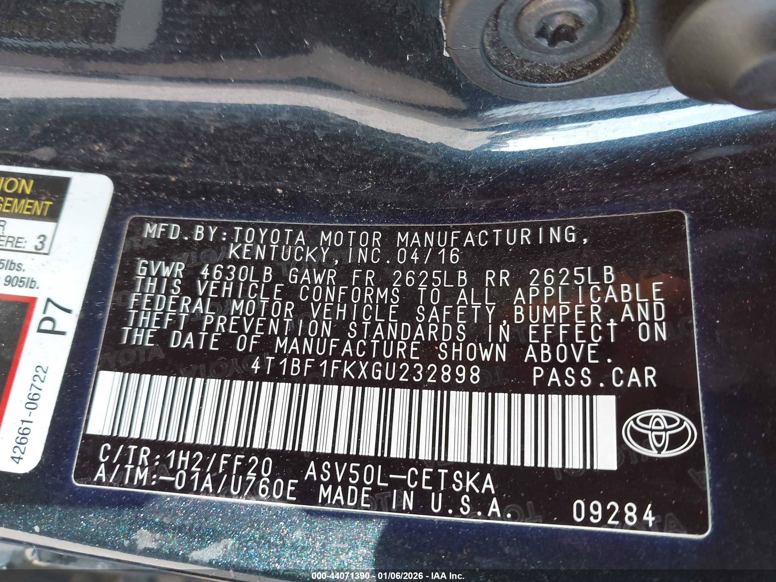 TOYOTA CAMRY image 9