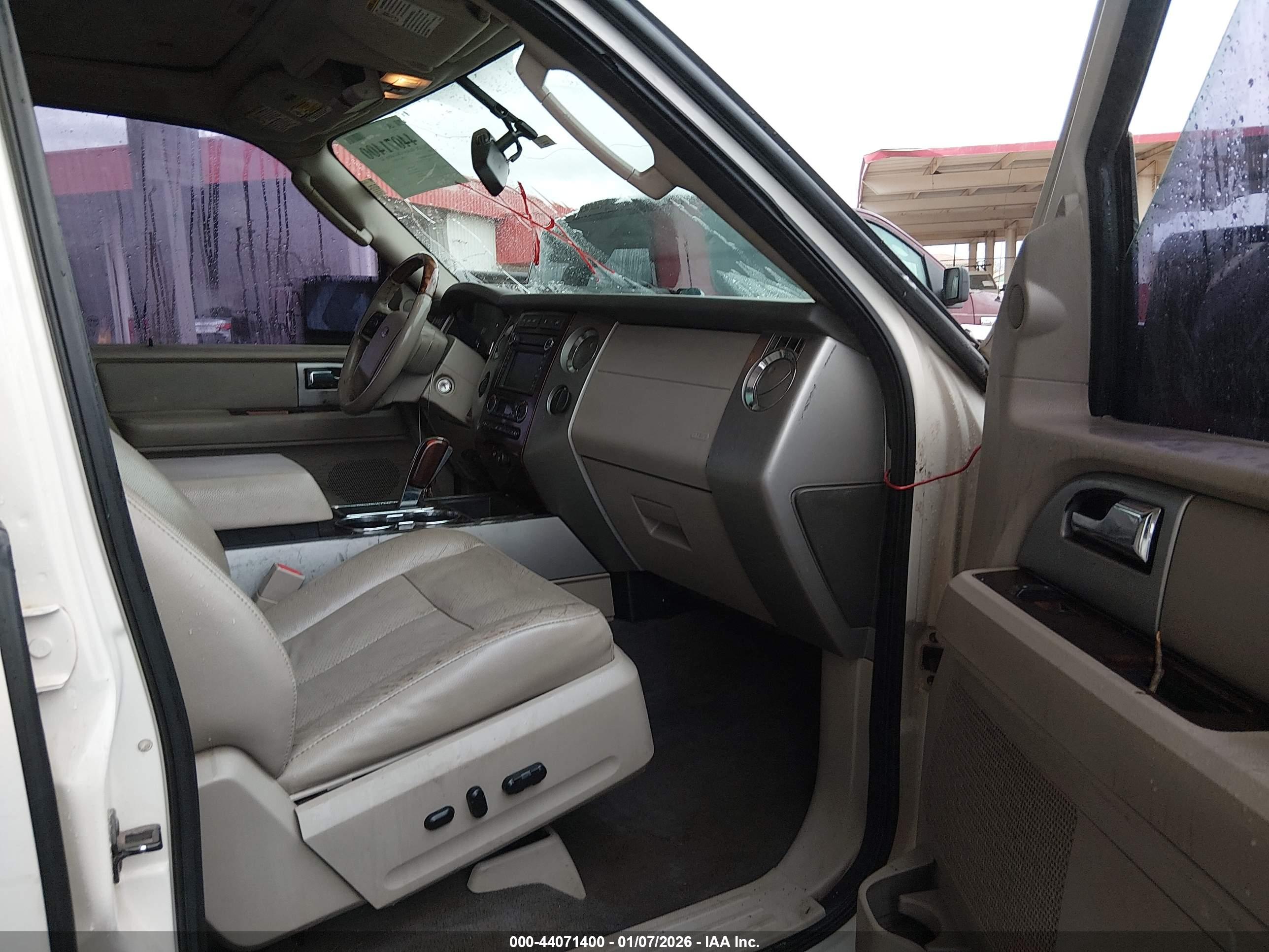 FORD EXPEDITION image 5