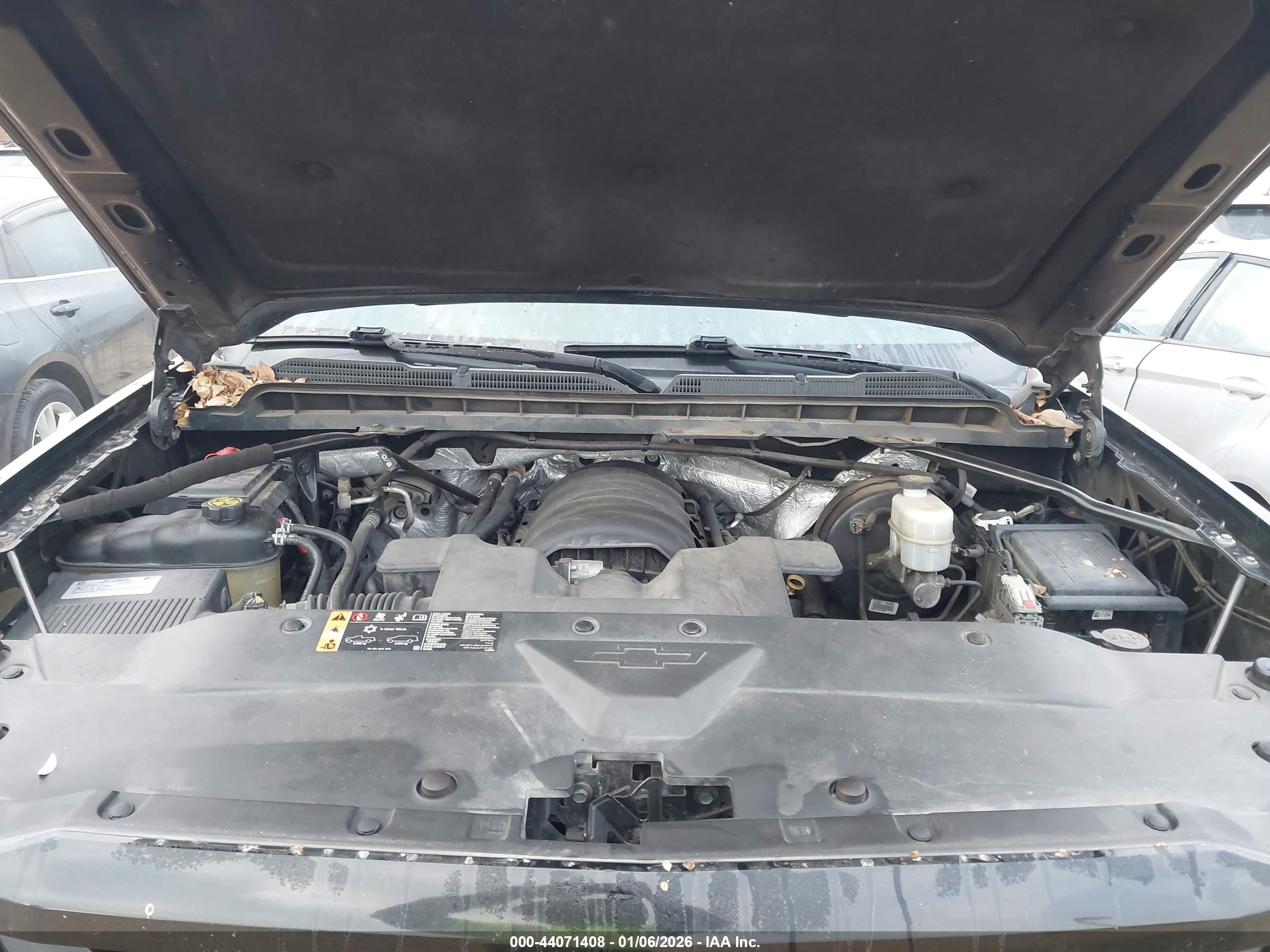 CHEVROLET SILVERADO image 10