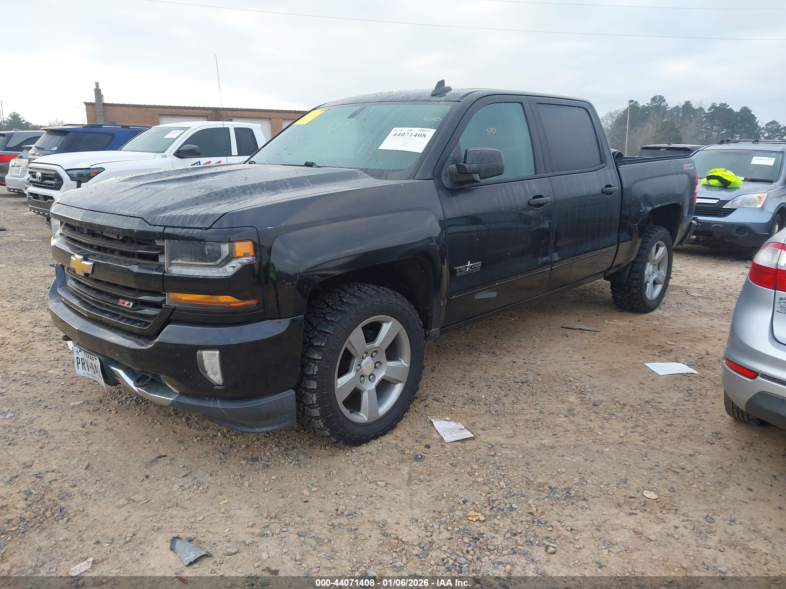 CHEVROLET SILVERADO image 2