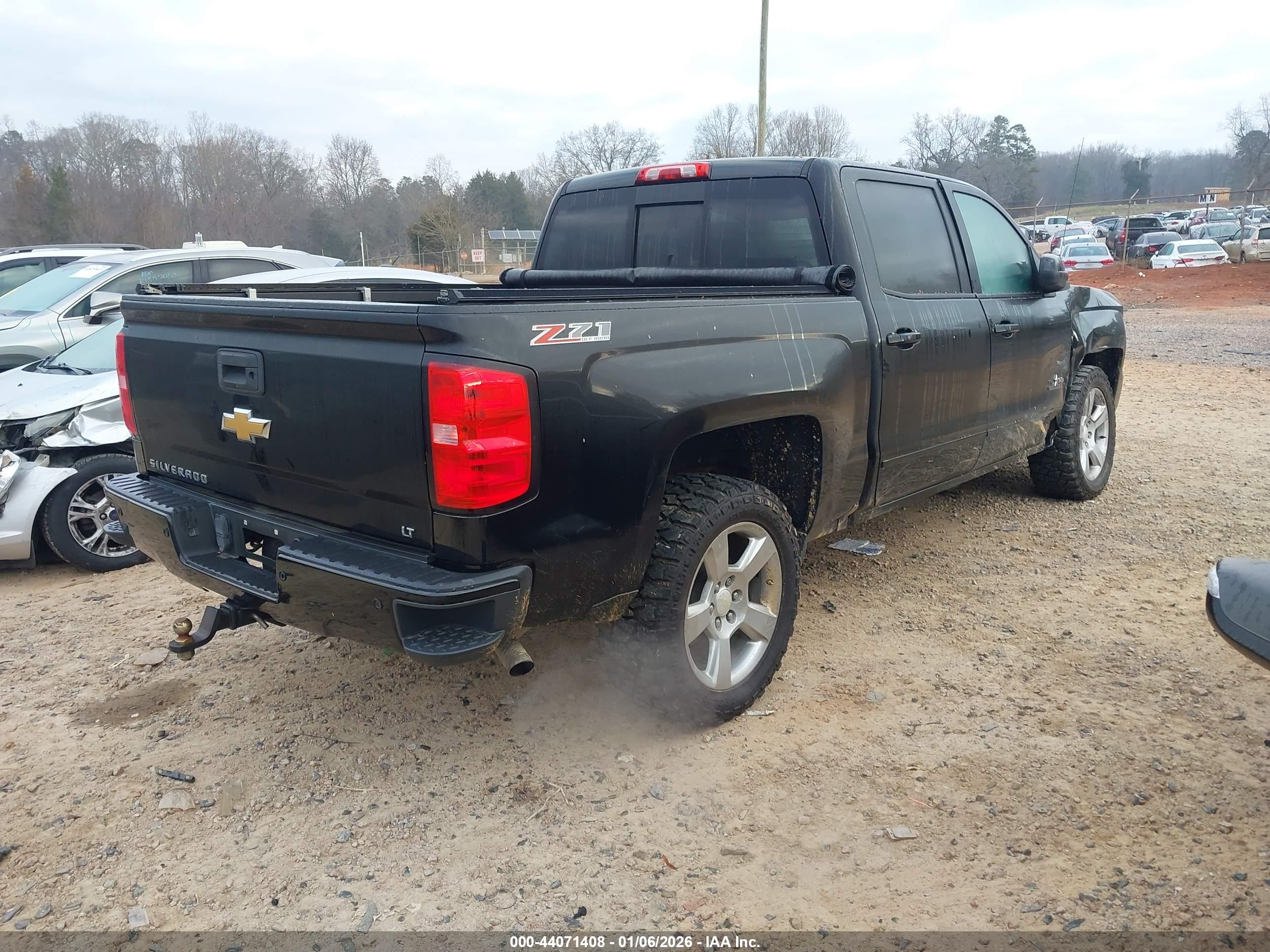 CHEVROLET SILVERADO image 4