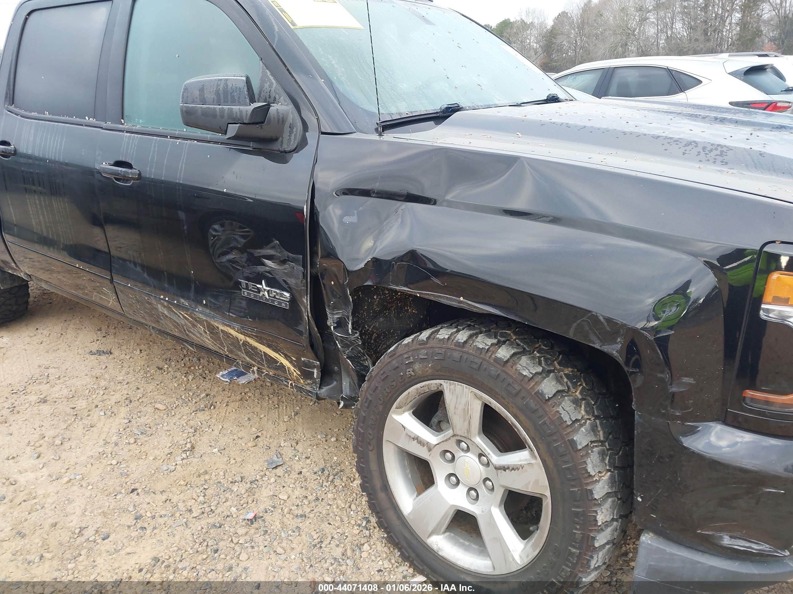 CHEVROLET SILVERADO image 6