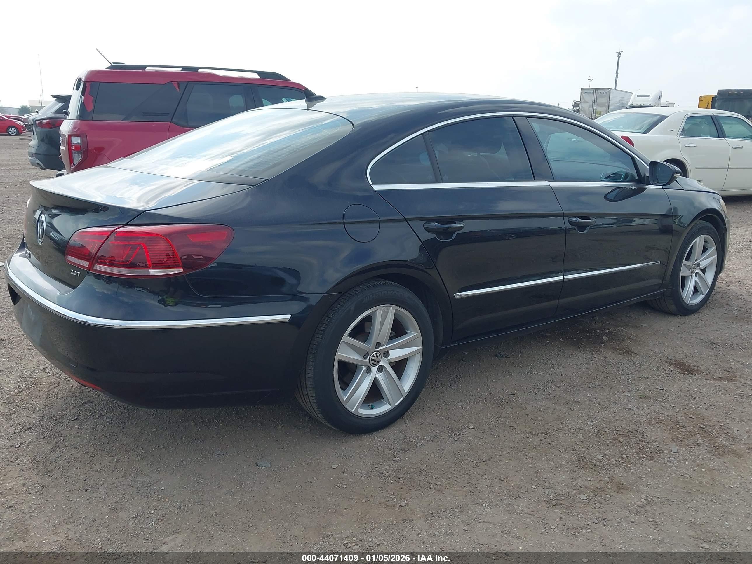 VOLKSWAGEN CC image 4