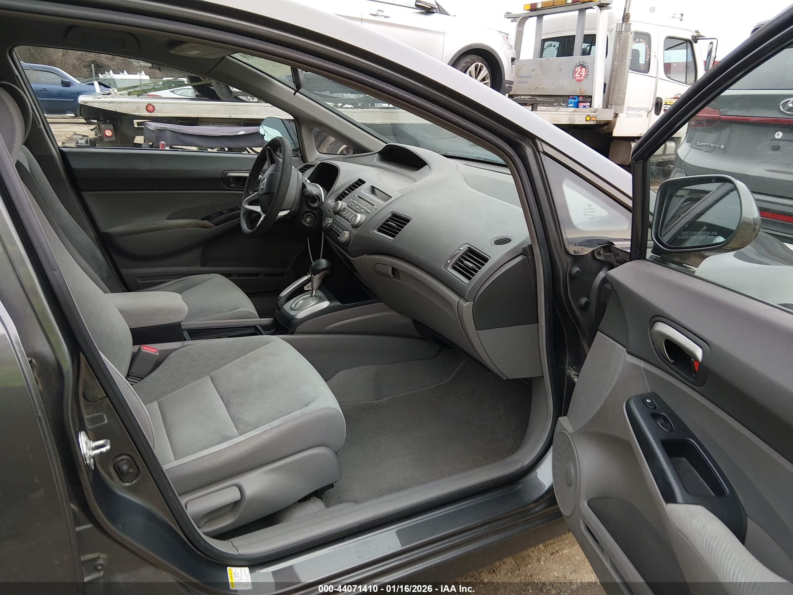 HONDA CIVIC image 5