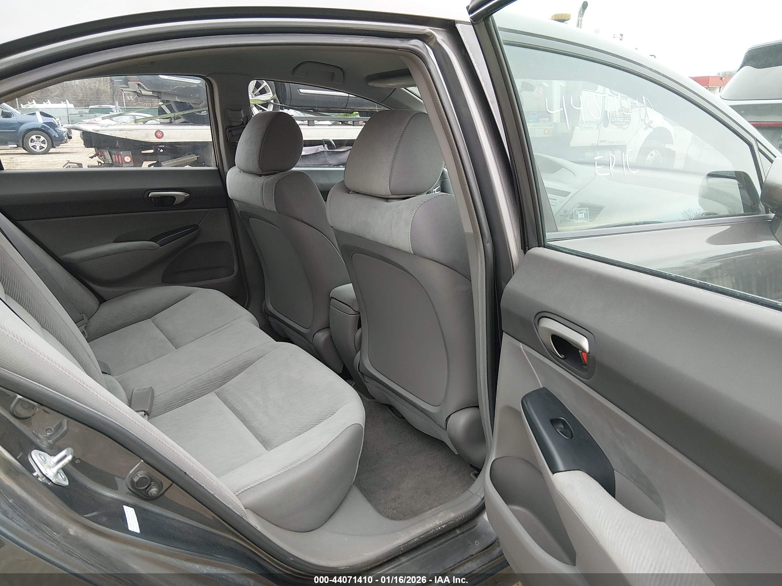 HONDA CIVIC image 8