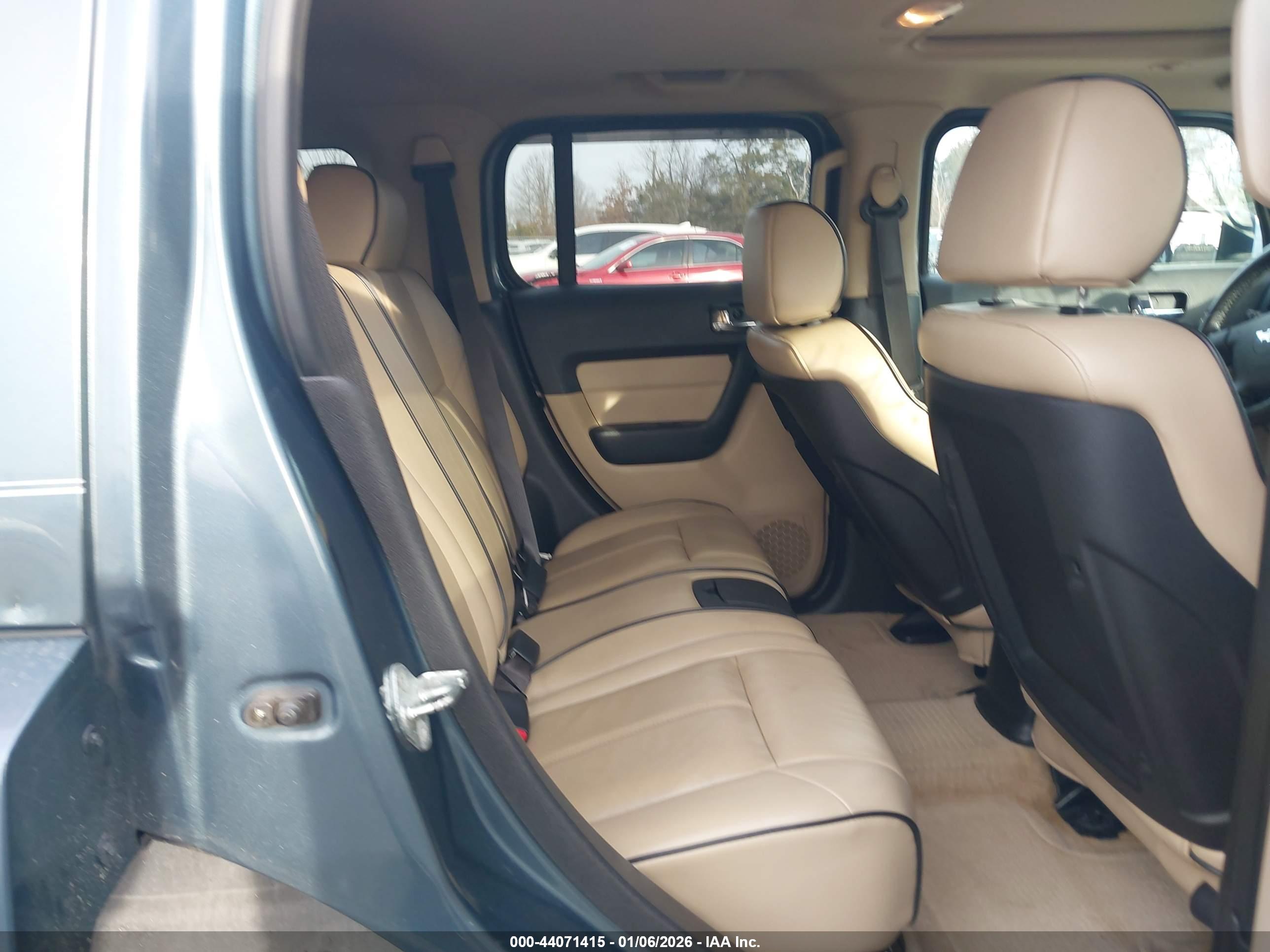 HUMMER H3 image 8