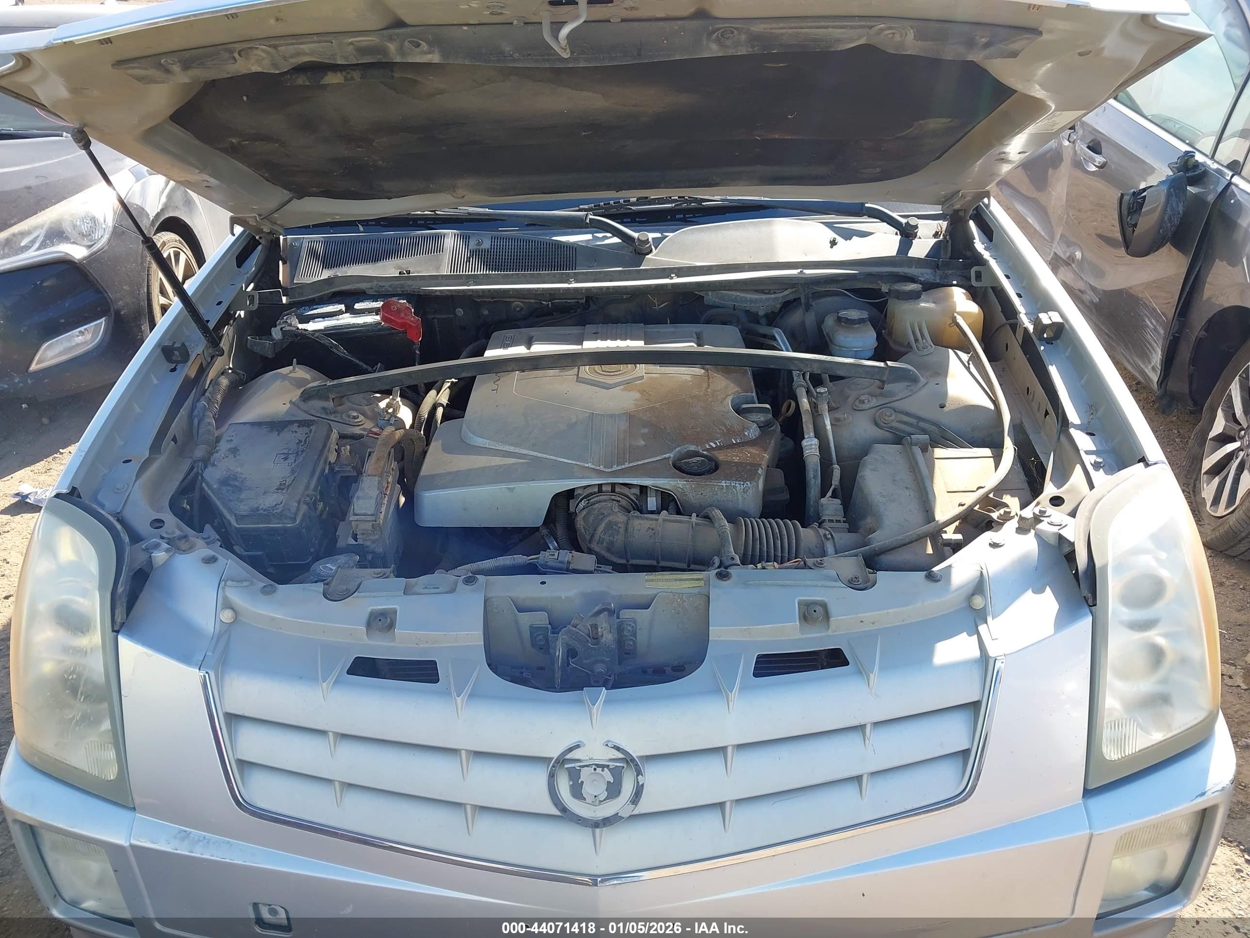 CADILLAC SRX image 10