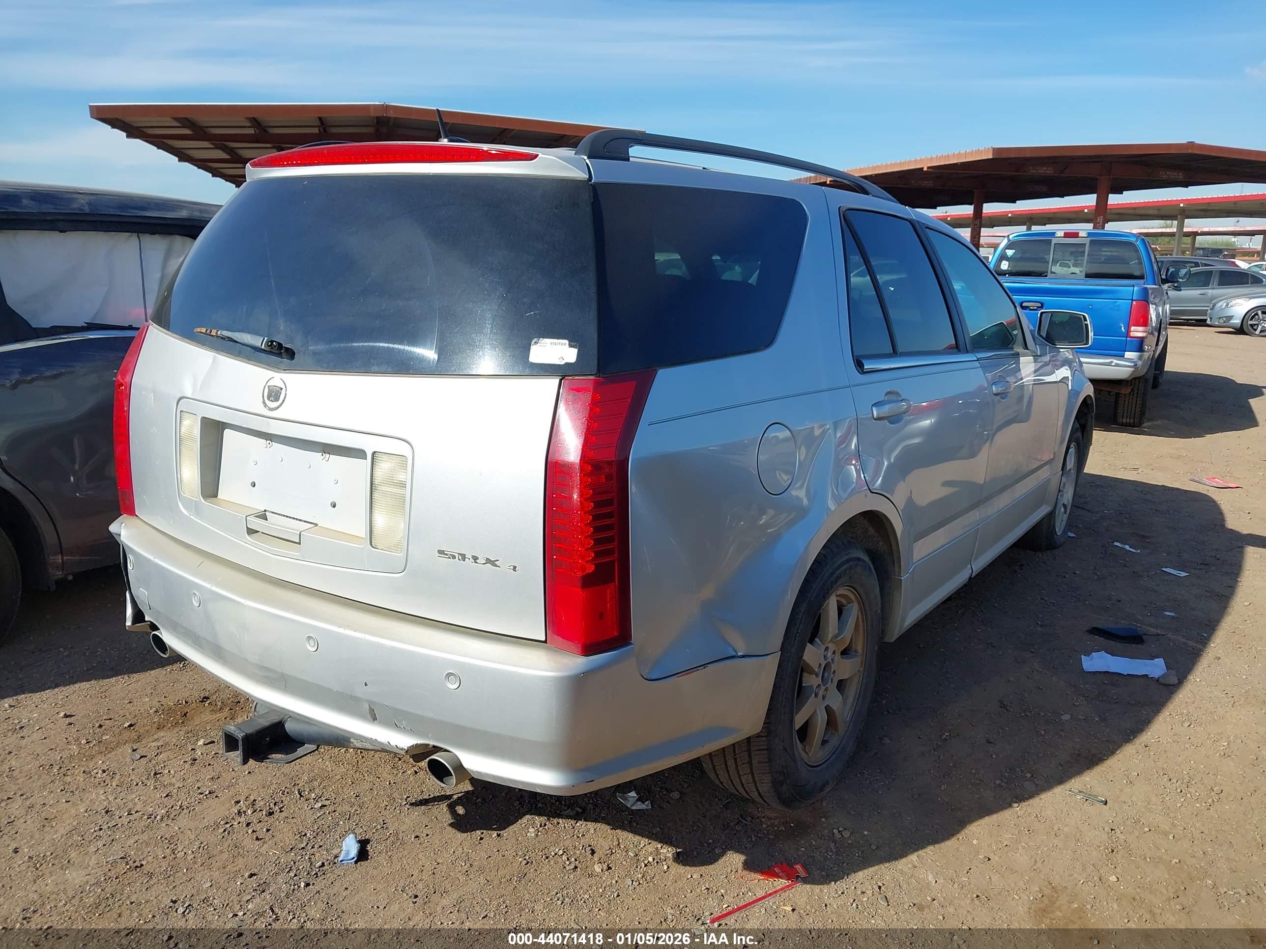 CADILLAC SRX image 4